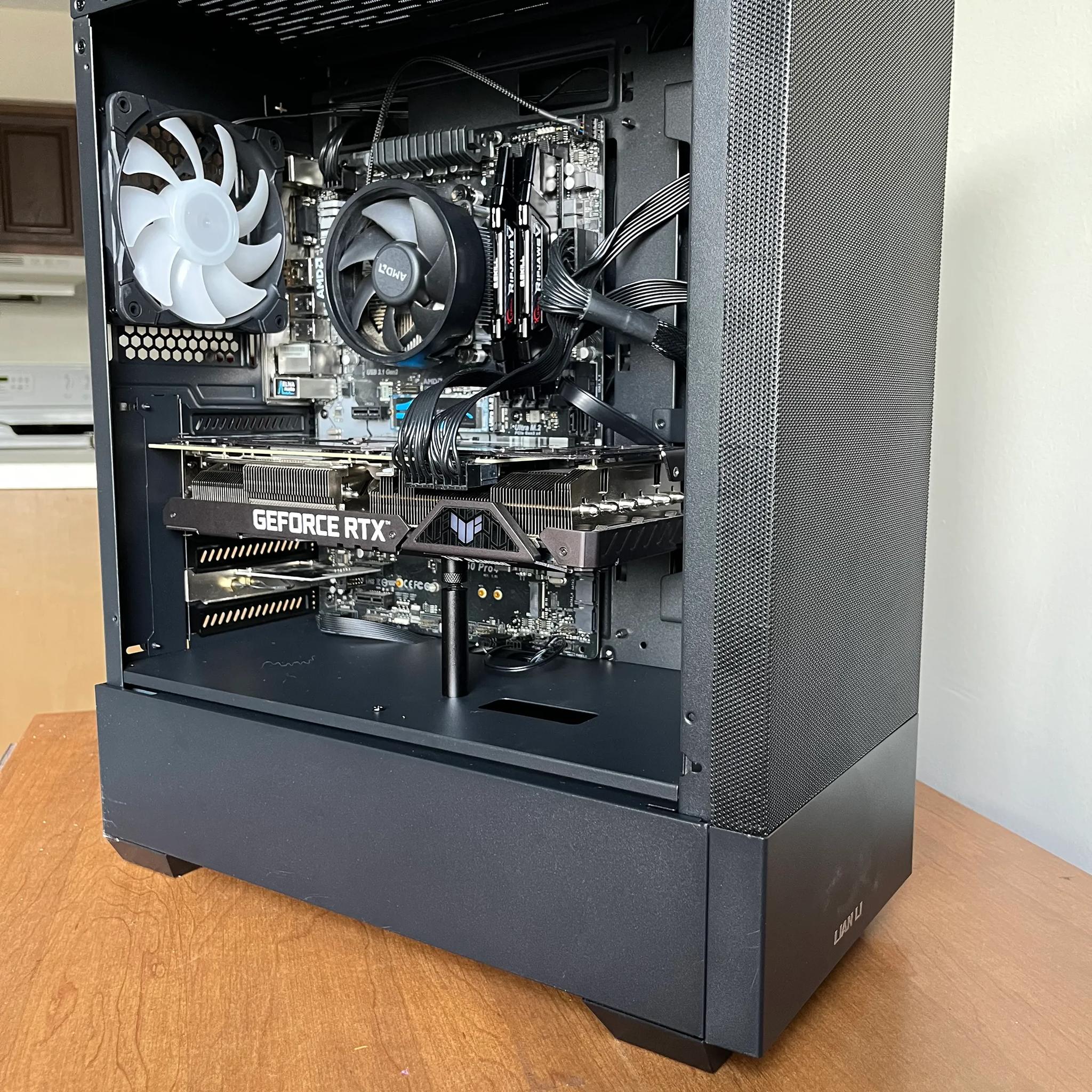 First sale special! RTX 3080 - Ryzen 7 2700x - 2TB NVMe - 32GB 3200Mhz - 1440p gaming pc