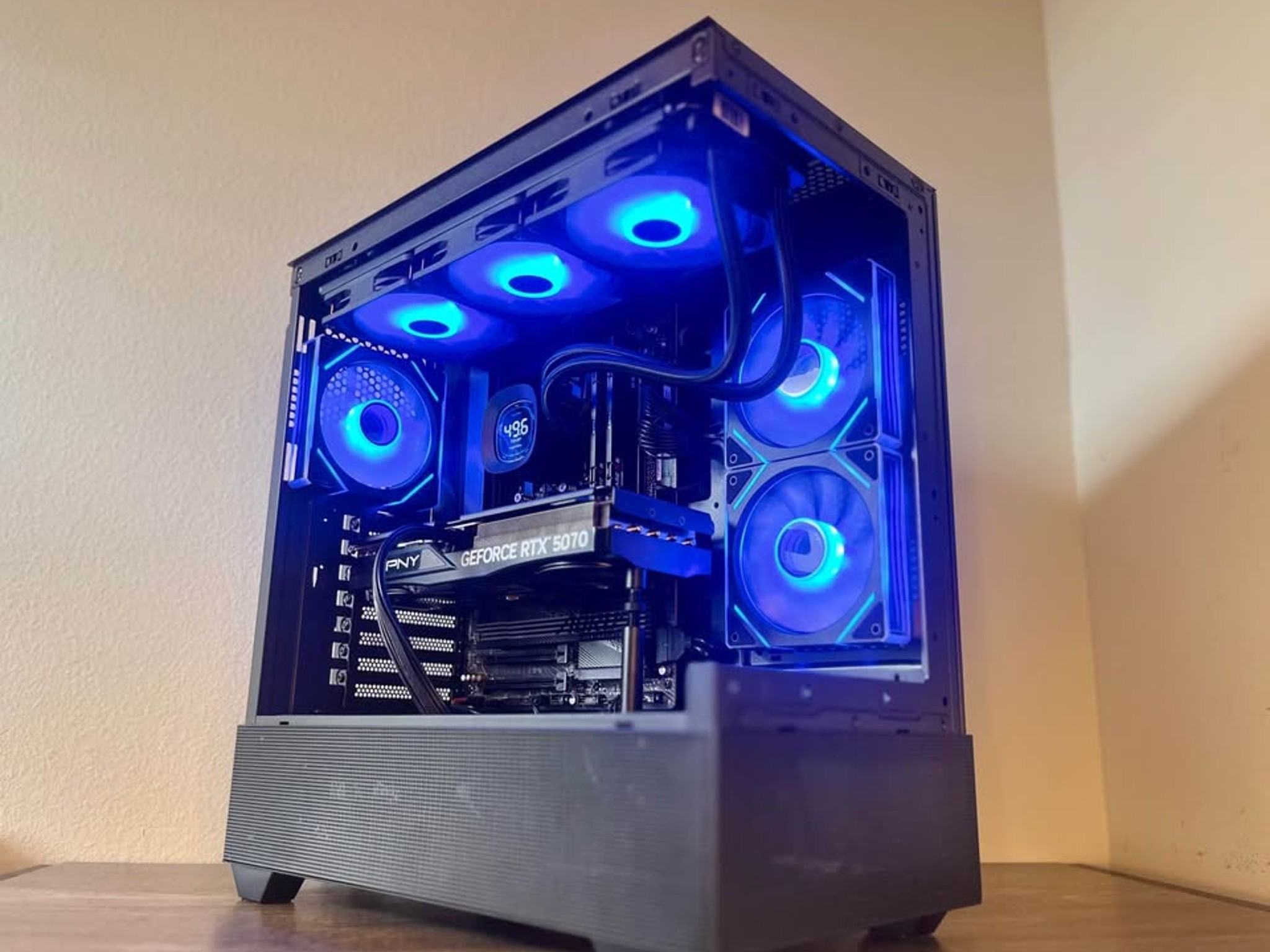 GeForce RTX 5070 Custom Gaming PC - Ryzen 9 7900X