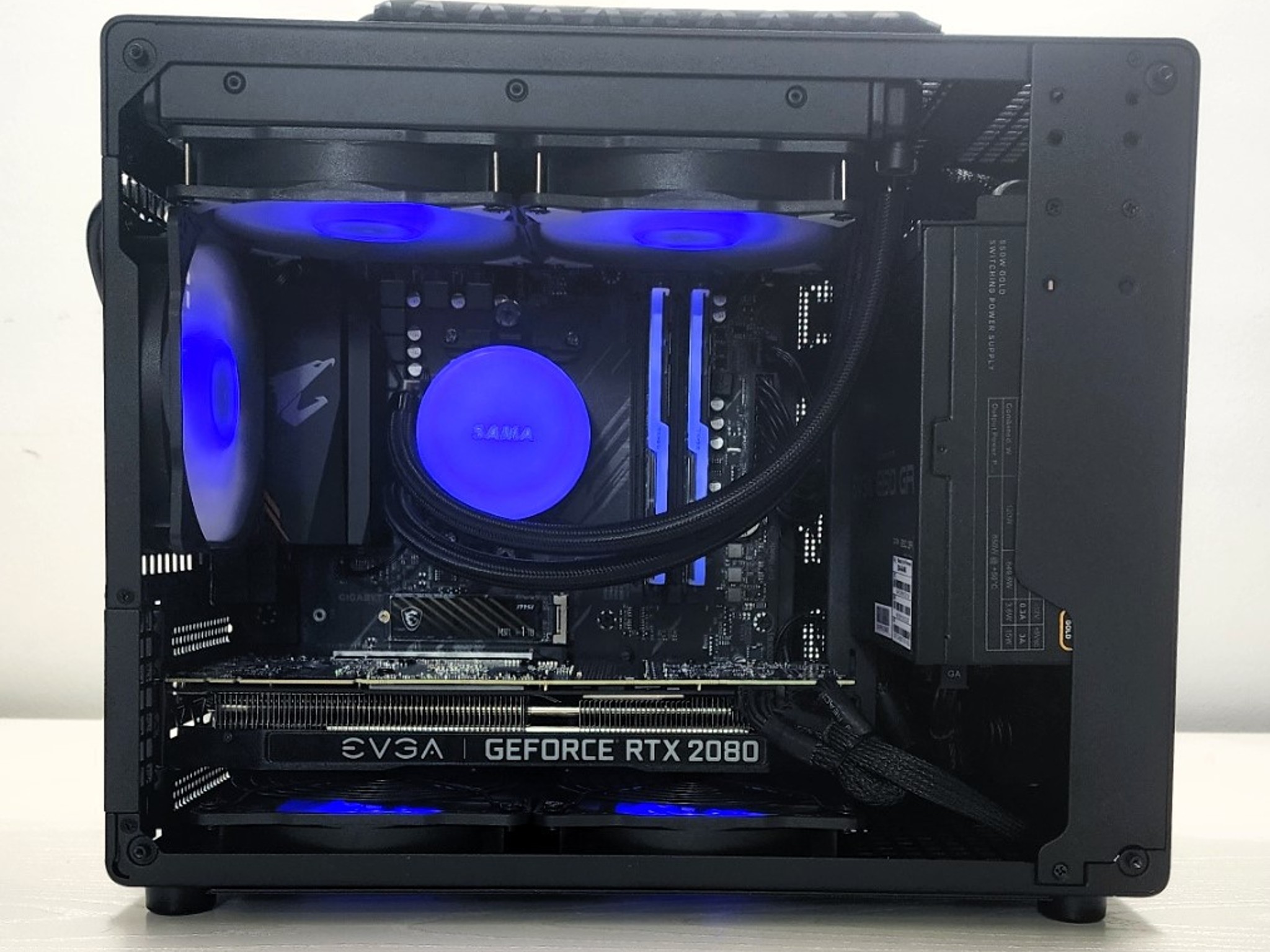 Custom Lunchbox Gaming PC - 5600/2080 Super w/ Custom Cushion Grip - READ DESCRIPTIO...