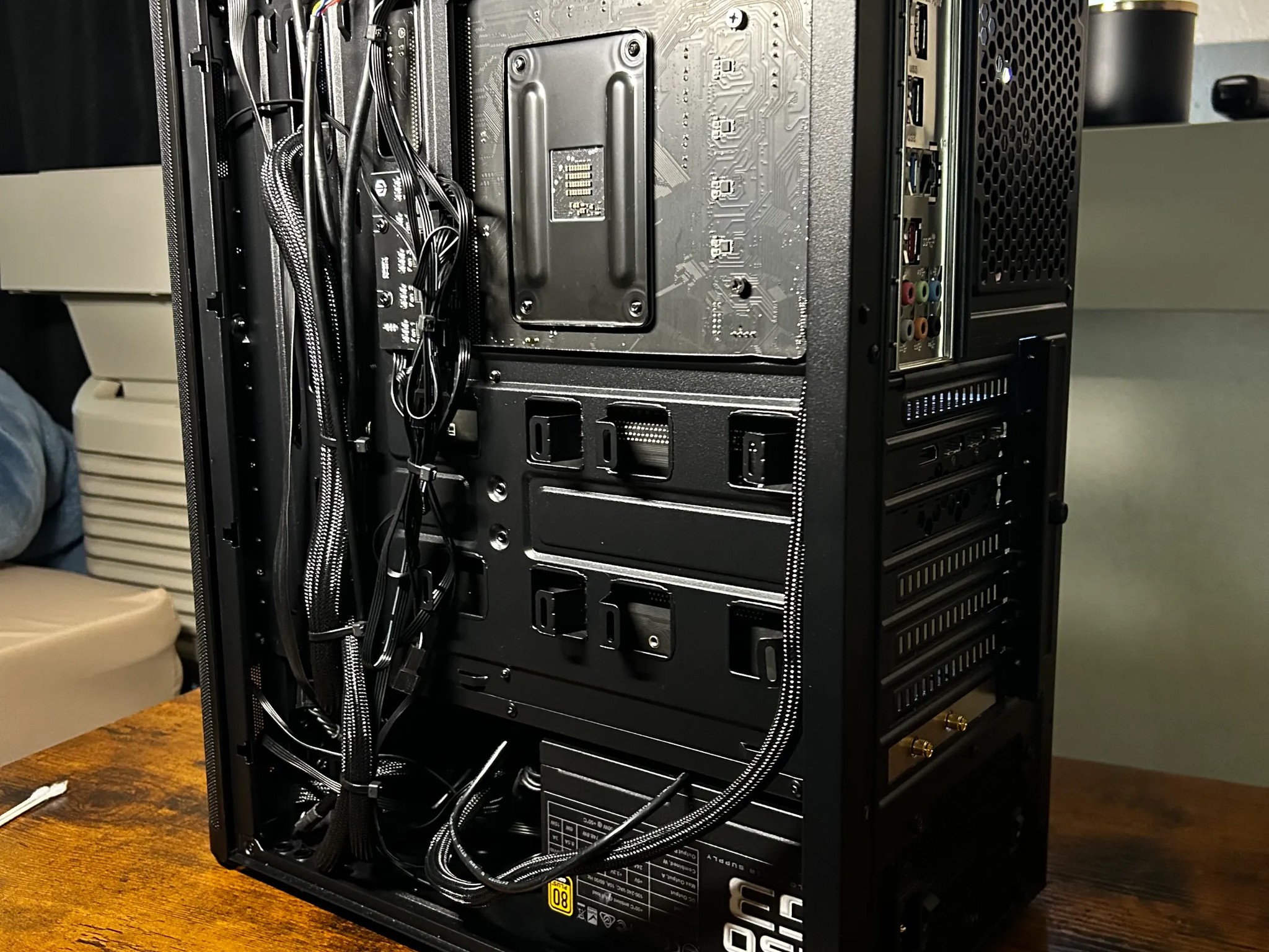 LIGHTLY USED GAMING PC! Ryzen 7 5700X3D + 32GB DDR4 + RTX 3070!