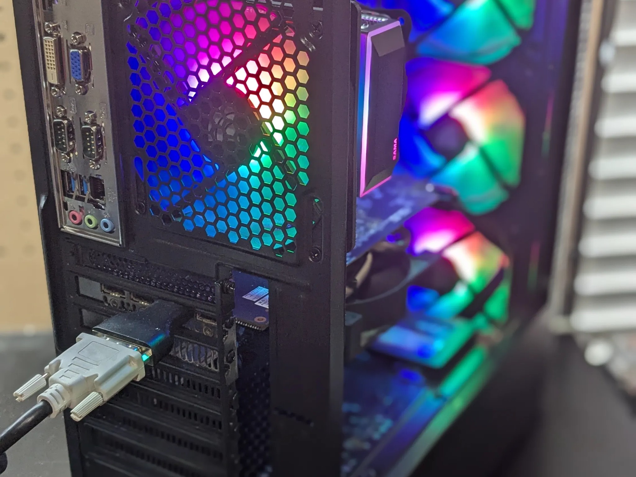 100 FPS Fortnite | 180 Day Warranty | i5-4570 , 16GB RAM, 480GB SSD, RX 480 8GB, RGB, Wifi, Win10