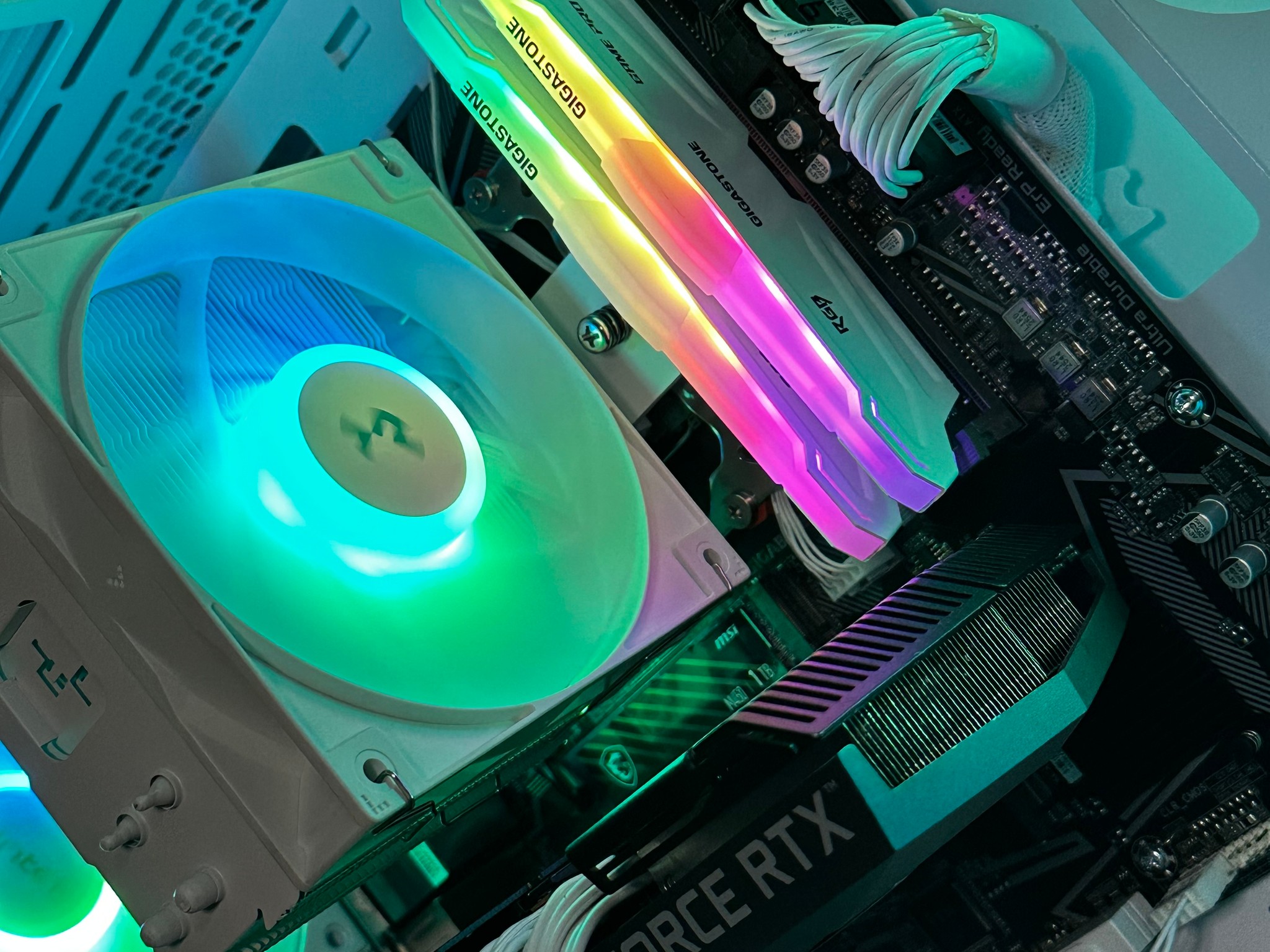 RTX 3070 Gaming PC | Ryzen 5 5600 | 32GB DDR4 | 1TB | RGB | WIFI | WHITE