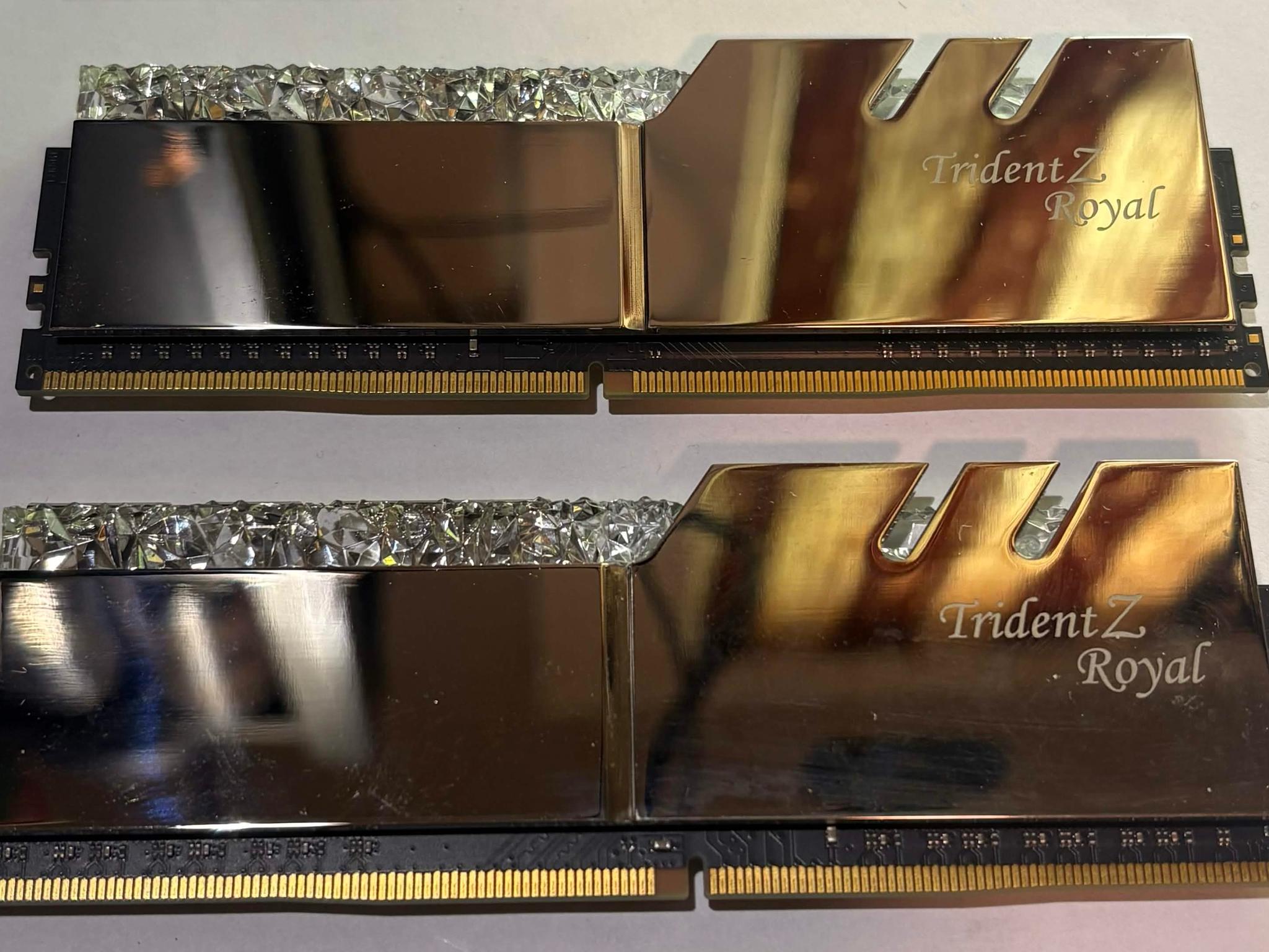 G.Skill Trident Z Royal 32GB DDR4 3200MHz RAM Kit