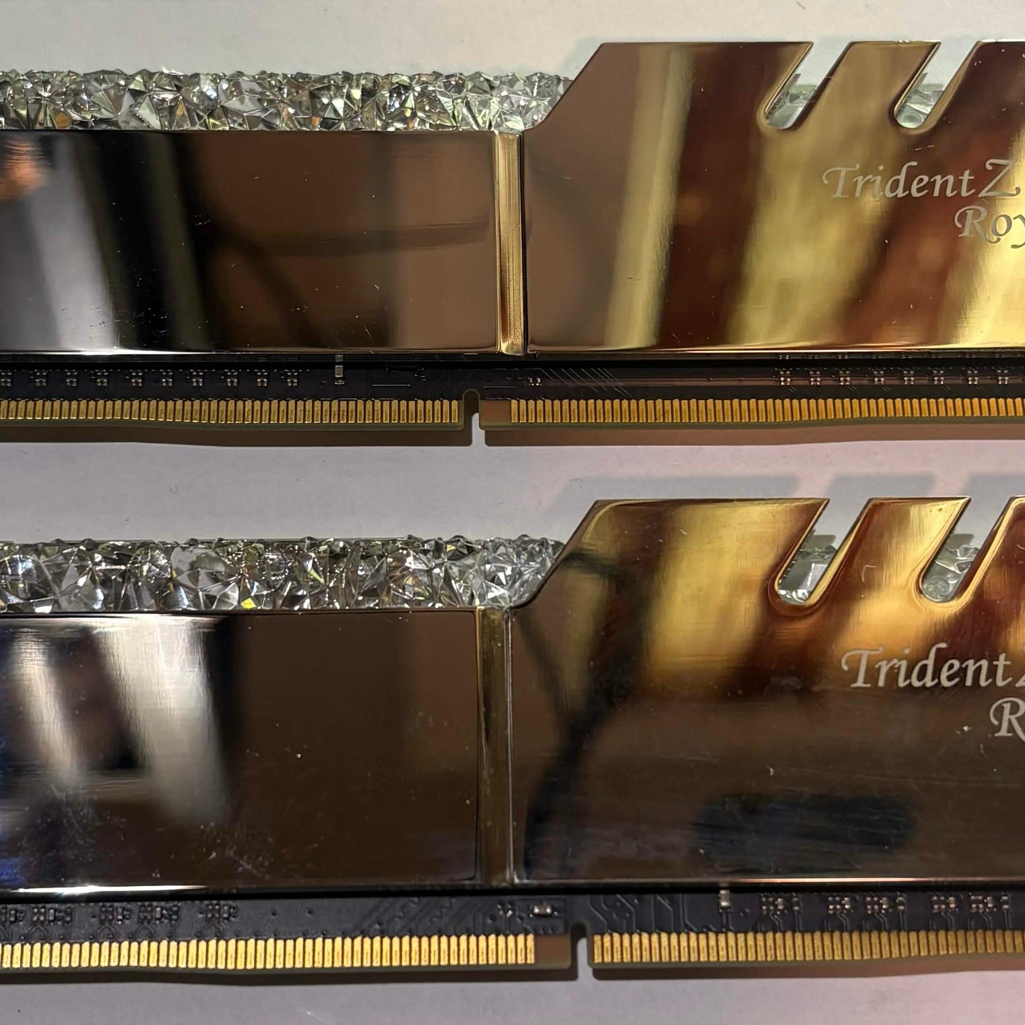 G.Skill Trident Z Royal 32GB DDR4 3200MHz RAM Kit