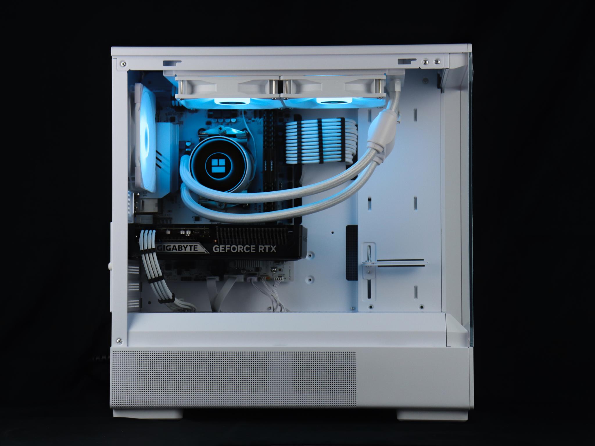 🧊❄️🧊 White Gaming PC – RTX 5060 TI, Ryzen 7 5700X, 32GB RAM, 1TB SSD - WiFi 🧊❄️🧊