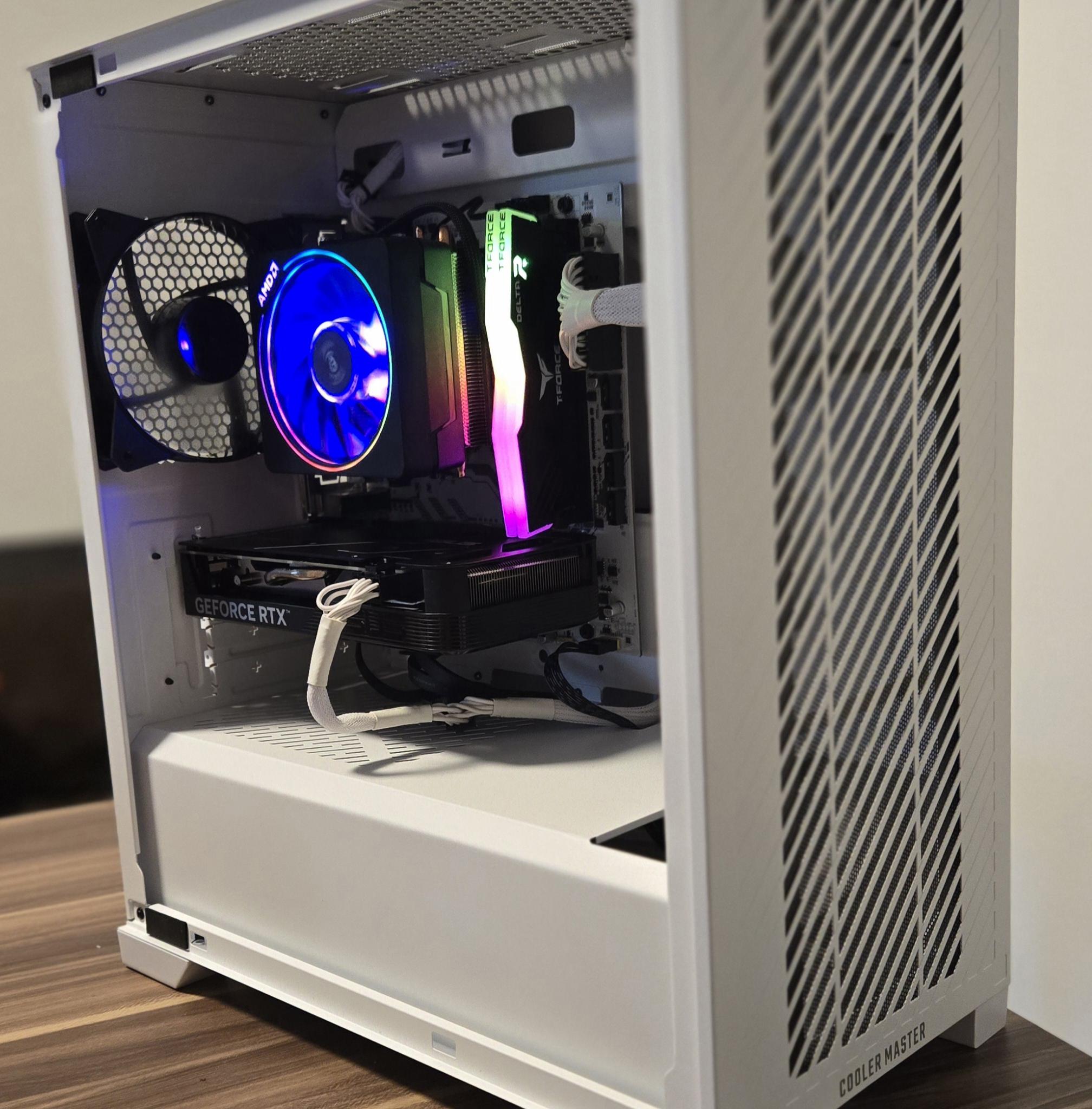 👻 White Phantom 👽 – Ryzen 7 + RTX 4060 | 32GB RGB | 1TB NVMe | Sleek & Powerful