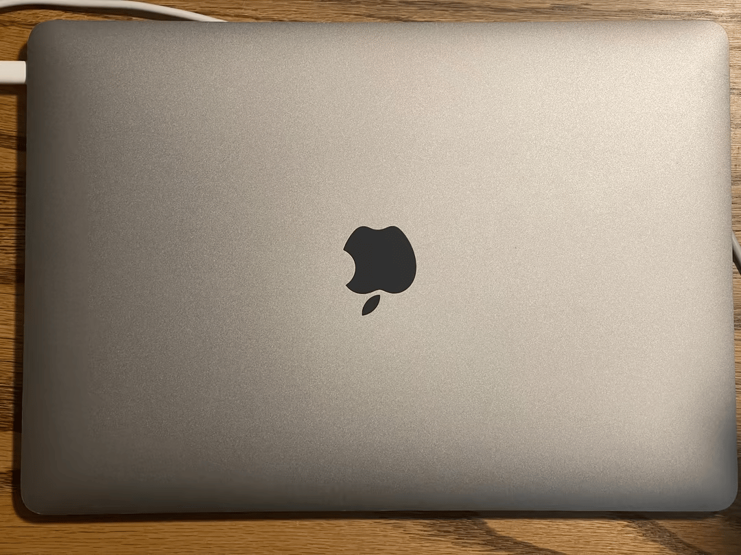 MacBook Pro 13-Inch "Core i5" 2.3 Mid-2017