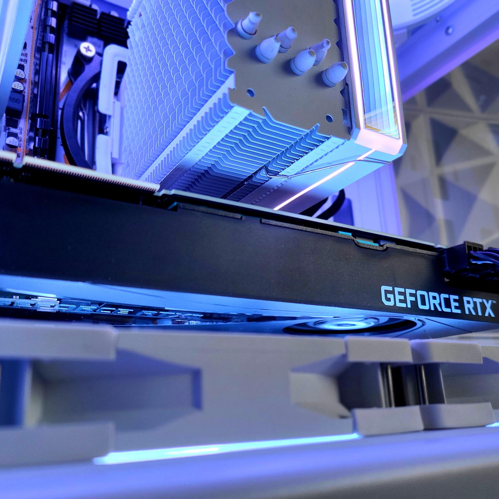 ⚪🟡 Gaming PC | Nvidia RTX 2070 Super 8 GB | Intel Xeon E5-2680 V4 14-Core CPU | 32 GB Ram | 1 TB SSD
