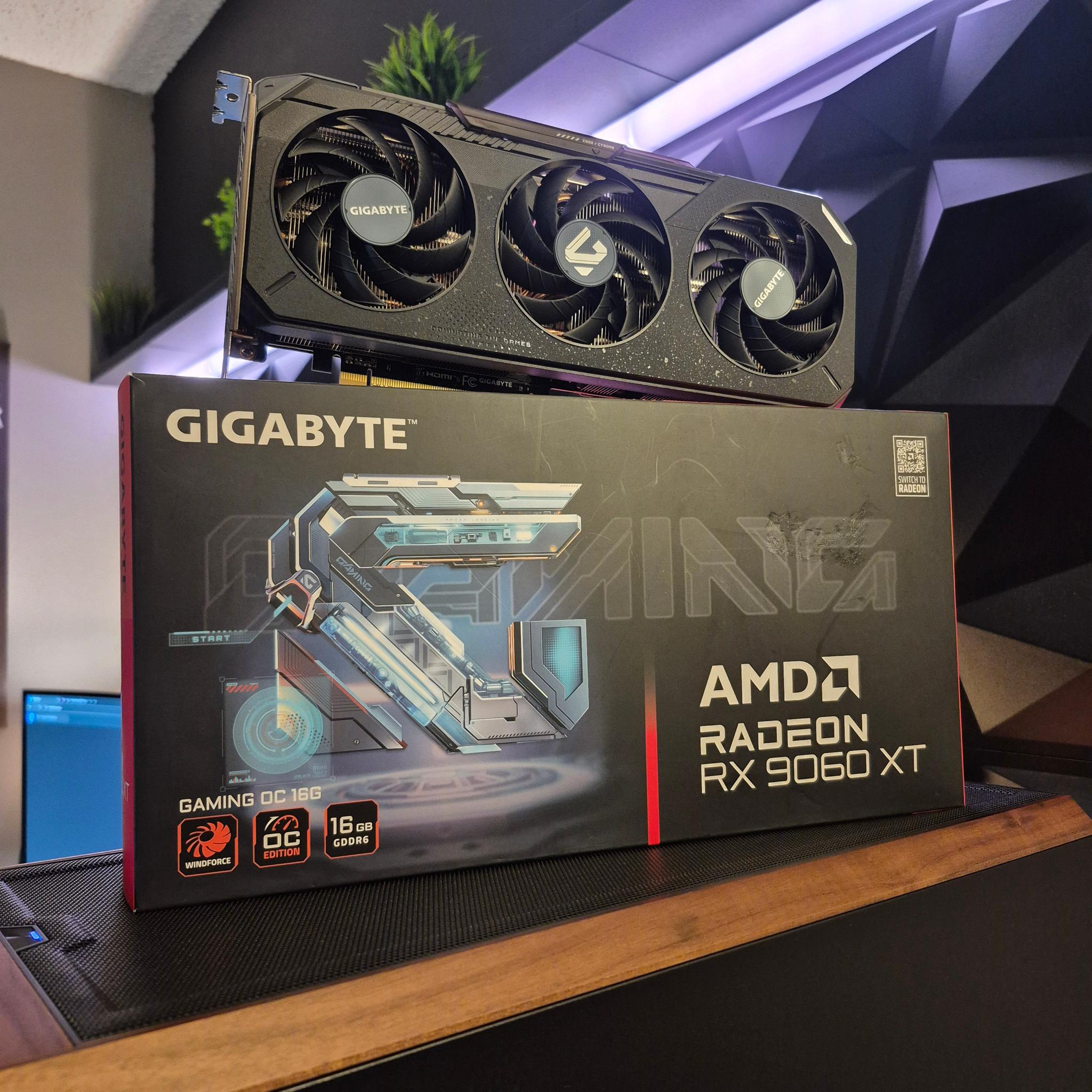 RX 9060 XT 16 GB