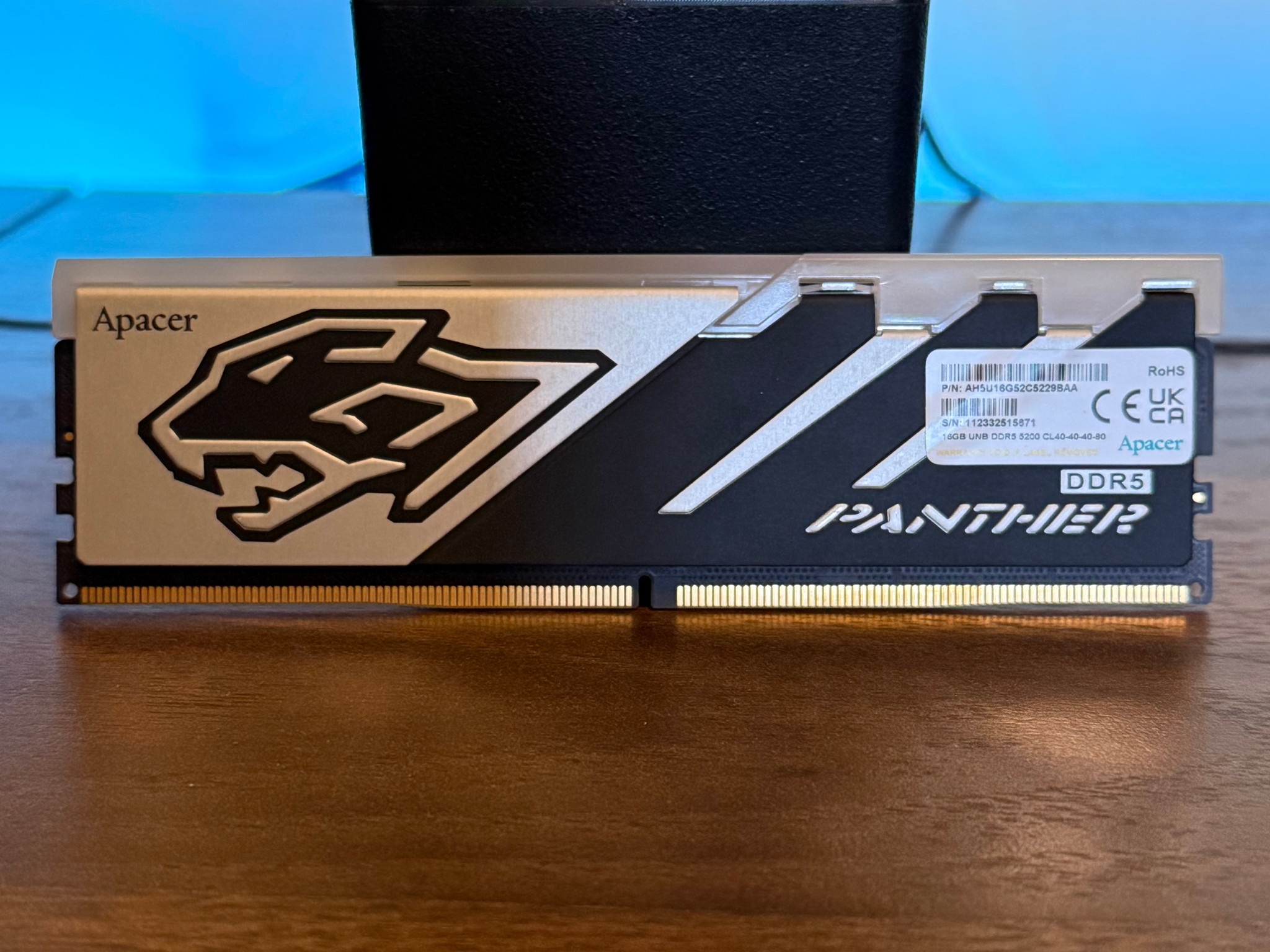 Apacer Panther 16GB (1x16GB) RAM DDR5 5200MHz CL40 RGB