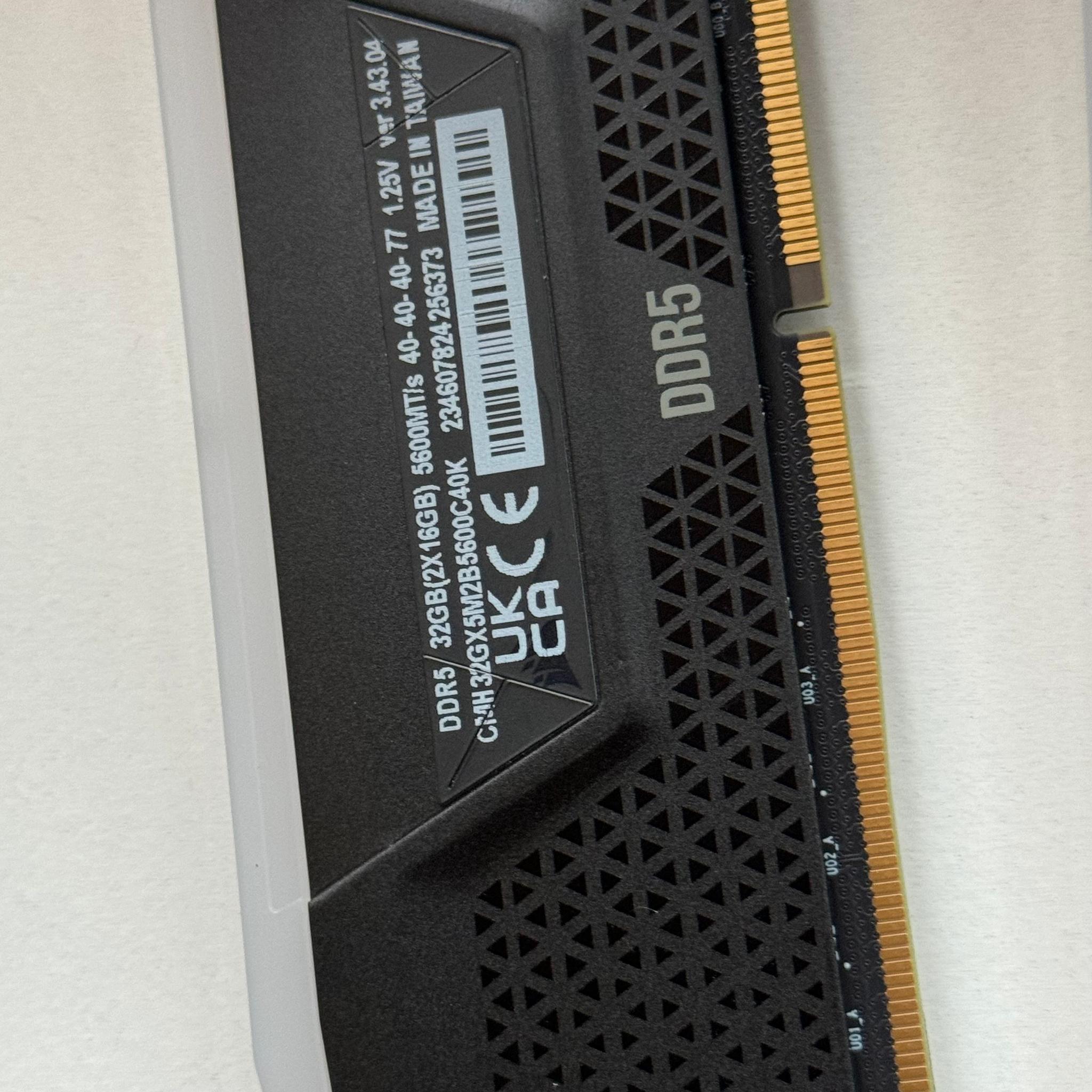 Corsair  vengeance 32 GB DDR5 5600MT/s