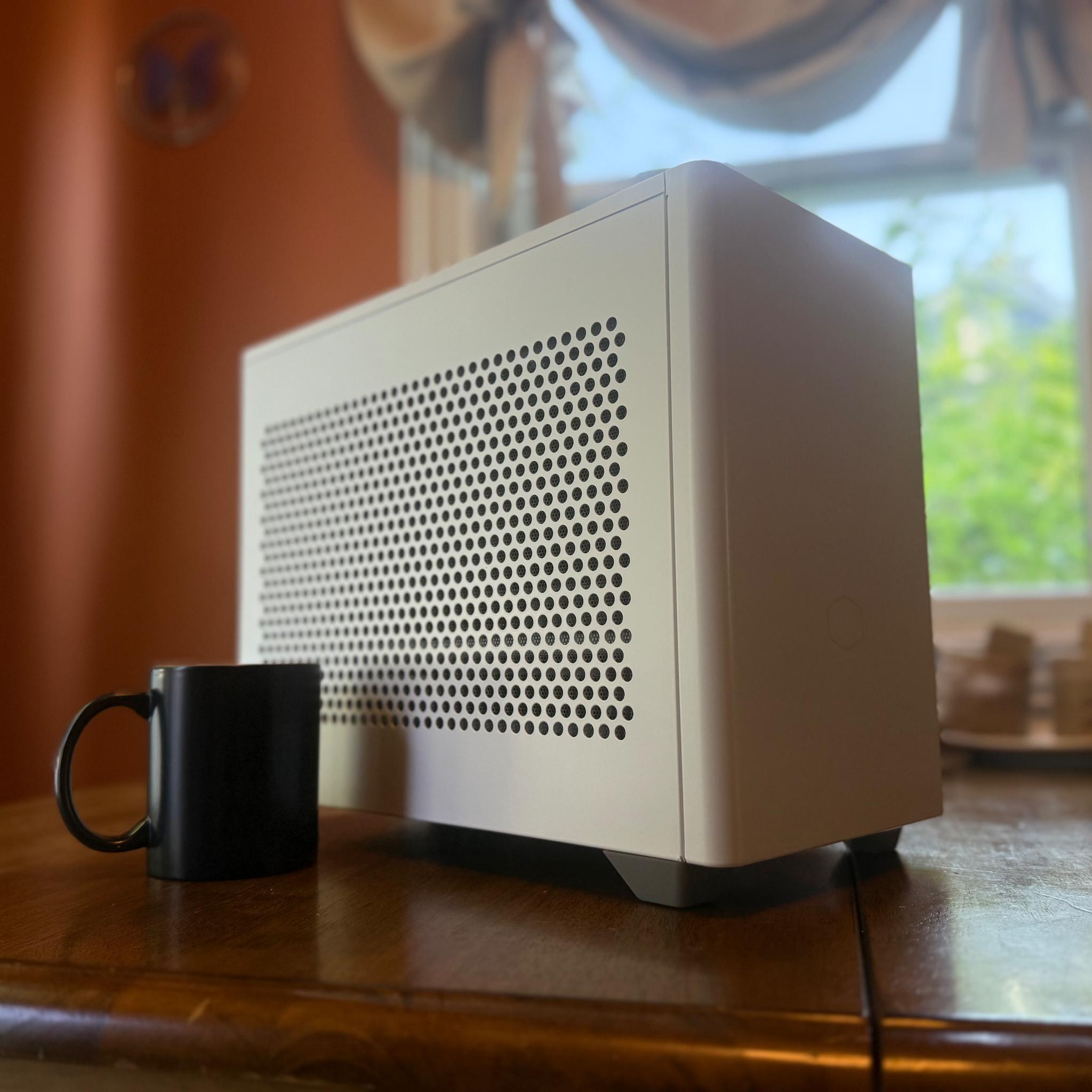 ▫️Small Form Factor▫️ RX 9060 XT 16GB | Ryzen 5700X | 32GB DDR4 | 2TB SSD
