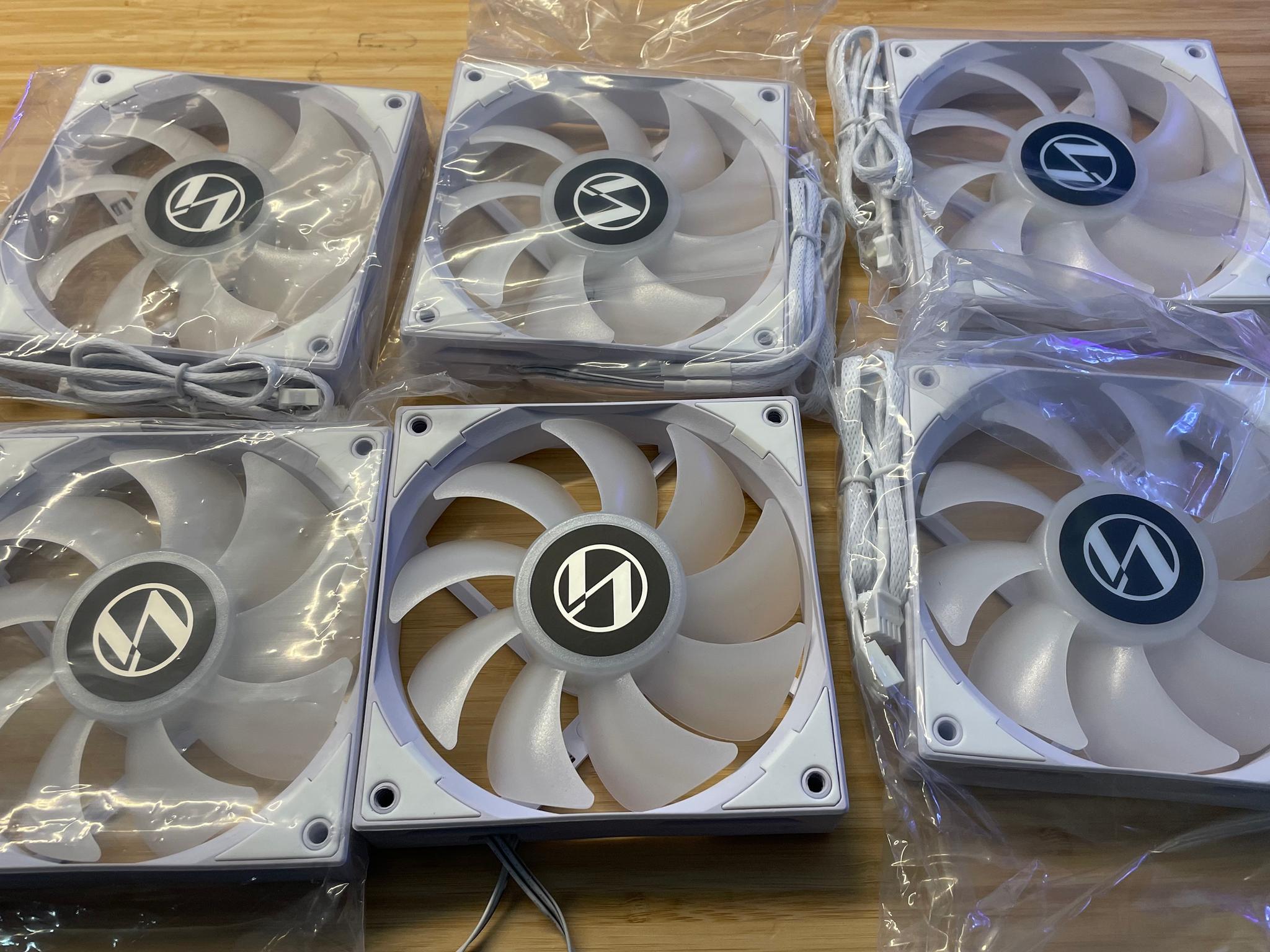 Lian Li Galahad White RGB Fans 