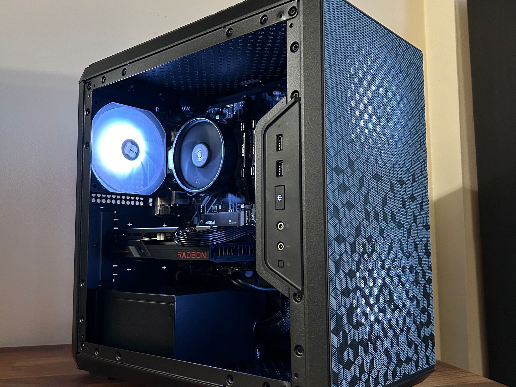 RX 6600 | Ryzen 5 4500 | WIFI | Entry Level Beast V26