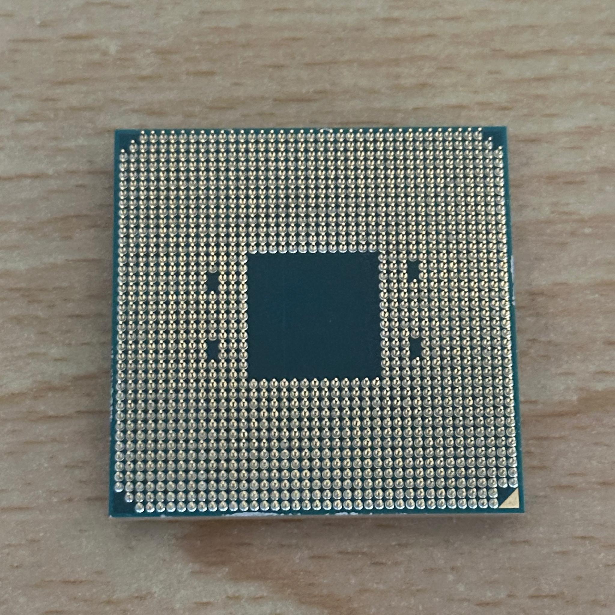AMD RYZEN 7 5800X 8 Cores - 16 Threads