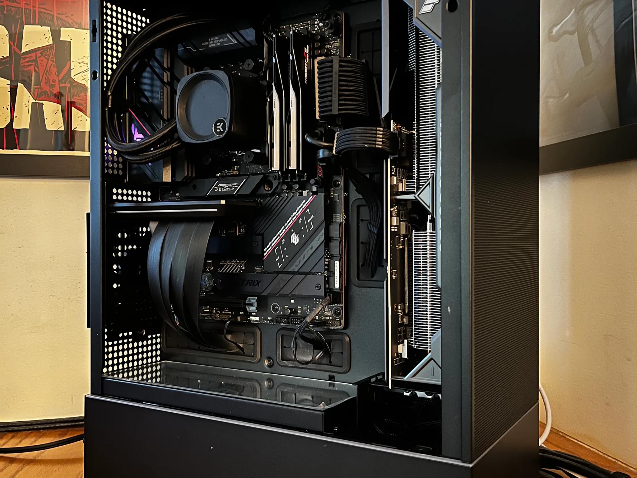 Monolith 3 - RTX 4080 SUPER | Ryzen 7 7800X3D | 32GB RAM @6000 MT/s| 4TB | 1000W Plantinum PSU