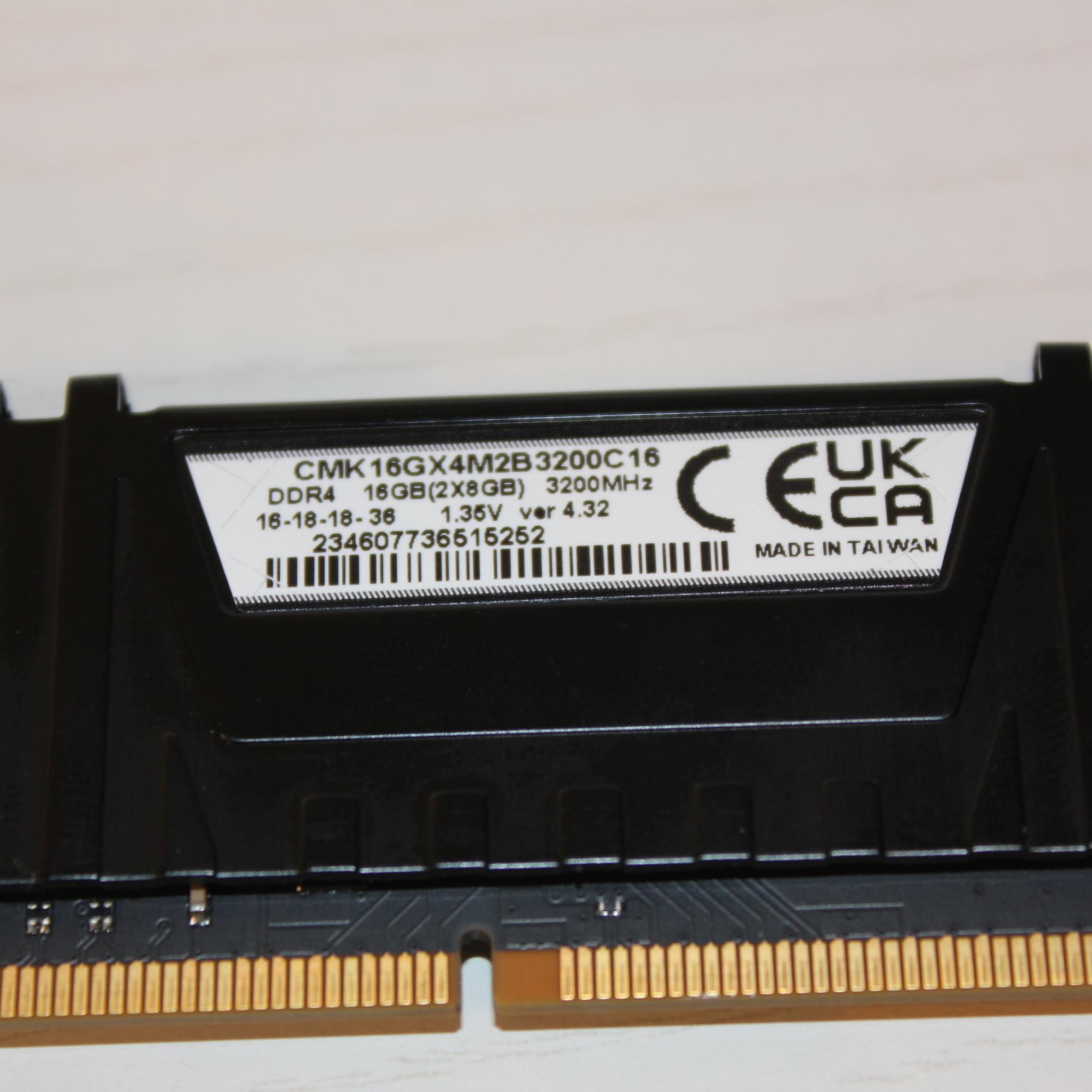 16GB | Corsair Vengeance LPX | DDR4 | 3200MHz | CL16