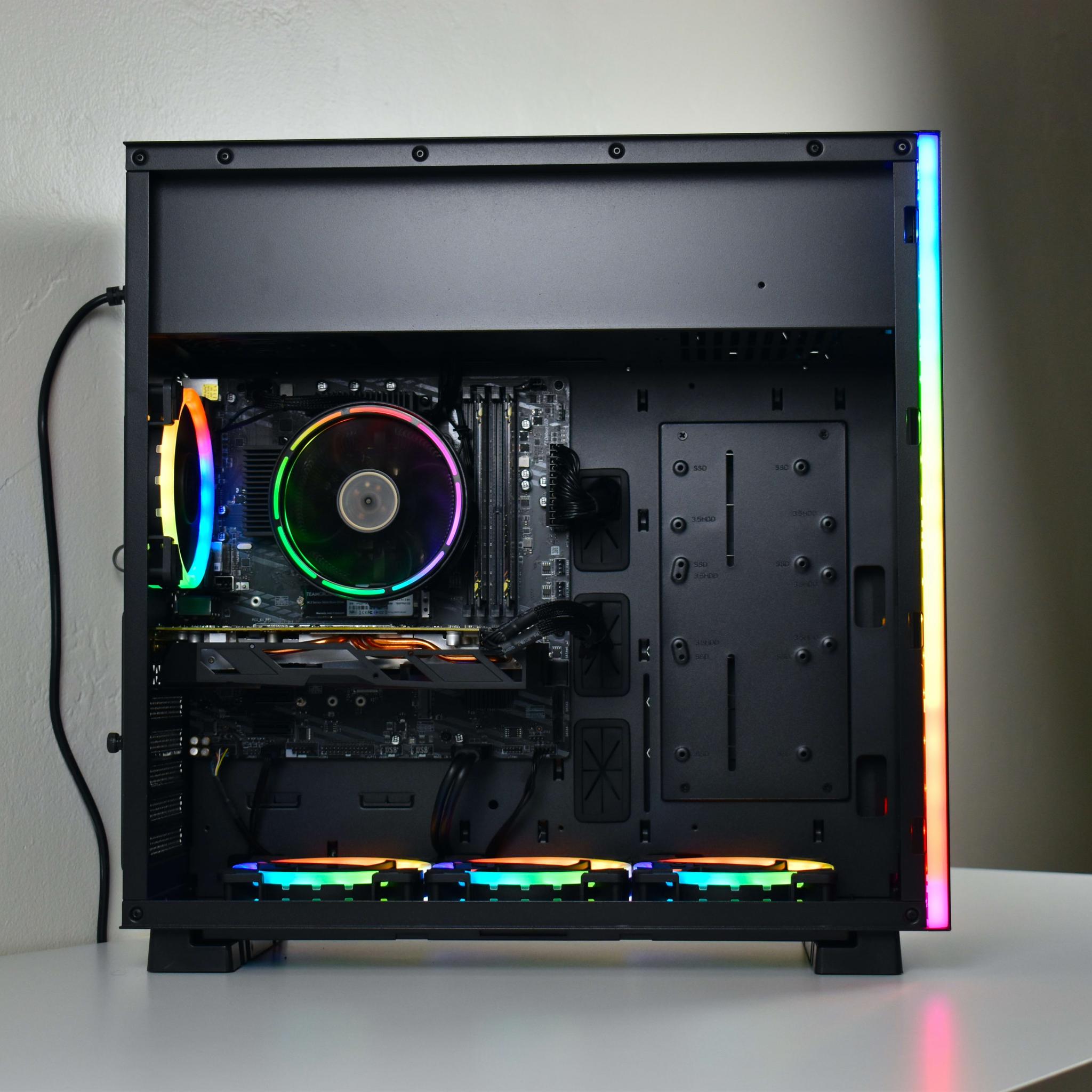 Forge Warrior Custom Gaming PC // RX 580 8 GB // 10105f // 500 GB NVME SSD // 16 GB DDR4 // WiFi 5