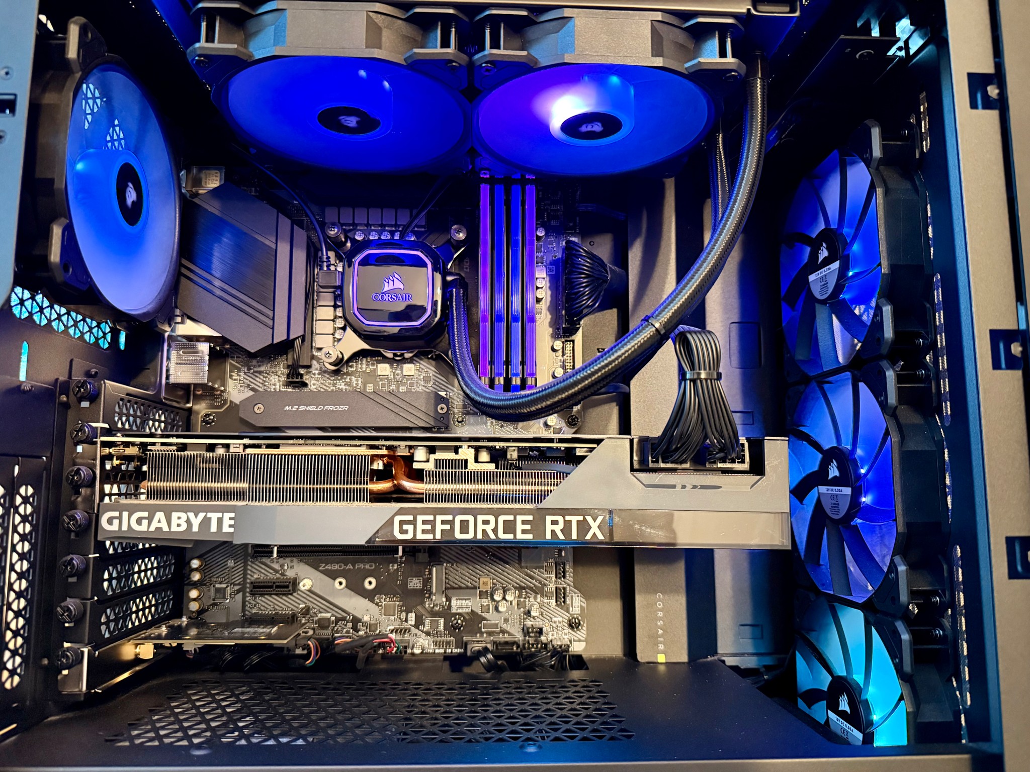 Corsair Vengeance i7200 Gaming PC, RTX 3080, i9-10850K, 32GB RAM, 1TB SSD + 2TB HDD, Wifi, Win 10