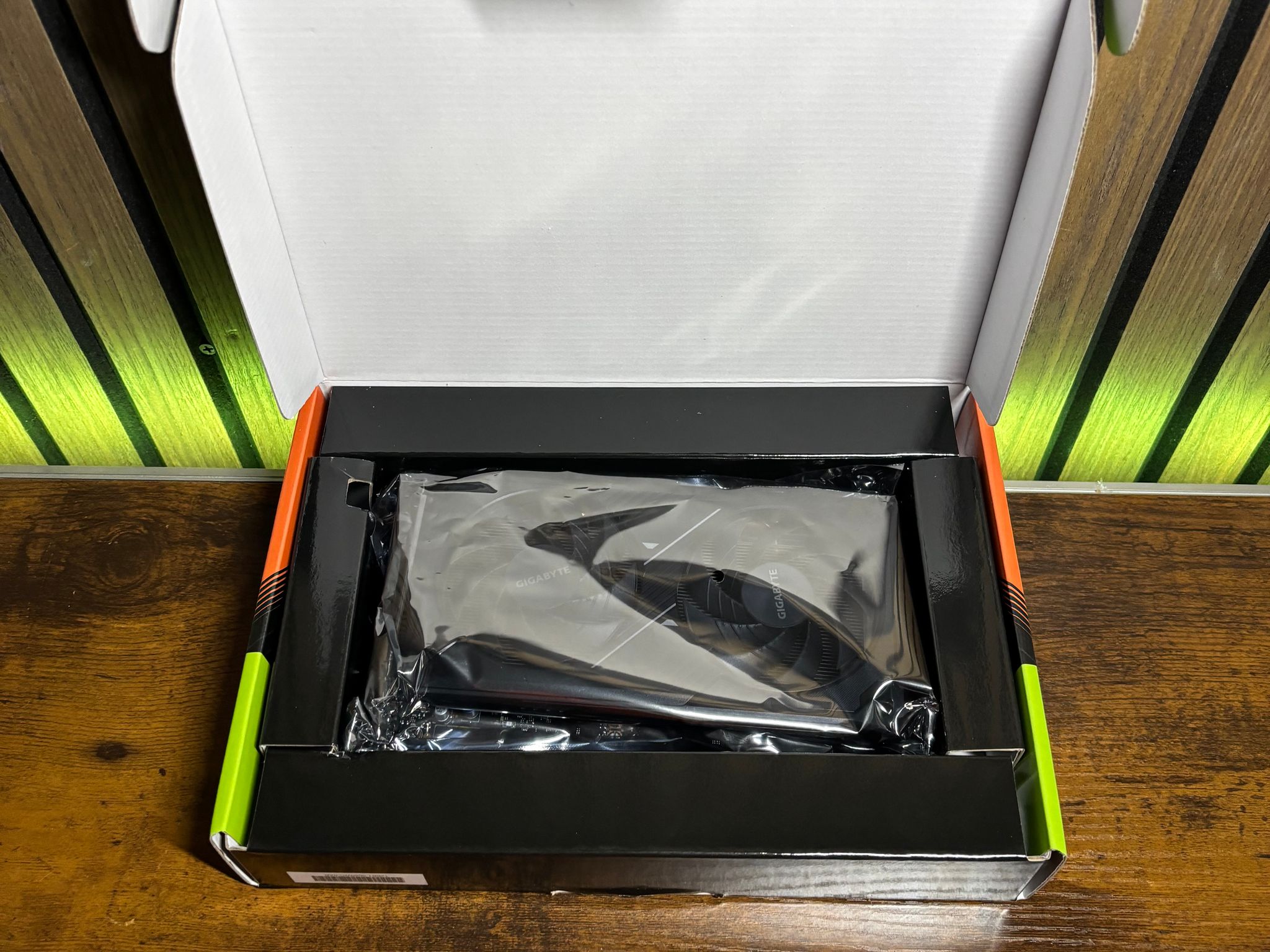 GIGABYTE WINDFORCE OC RTX 5050