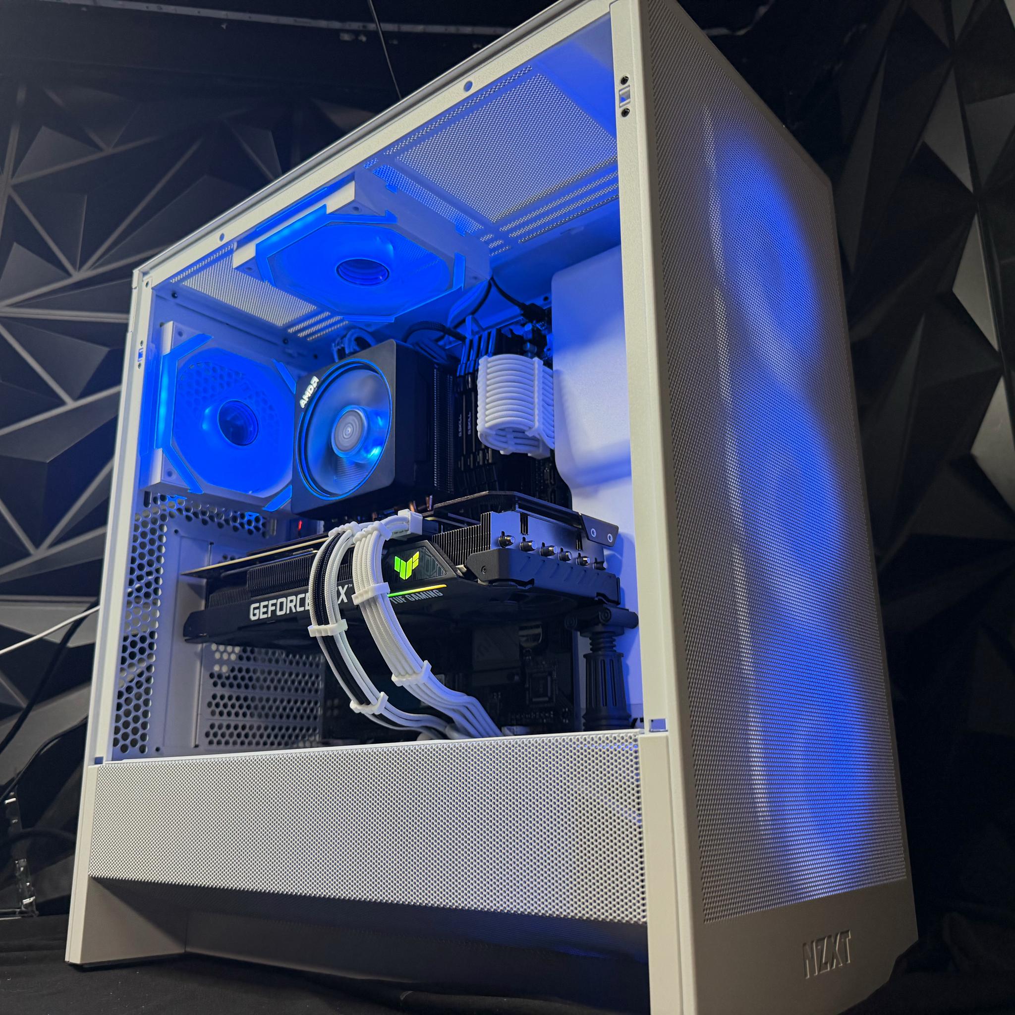 ⚪⚫🔥 YIN YANG BANG 🔥⚫⚪Ryzen 7 5800XT| RTX 3080 | 32 GB DDR4| 1.25 TB NVMe| 850W PSU