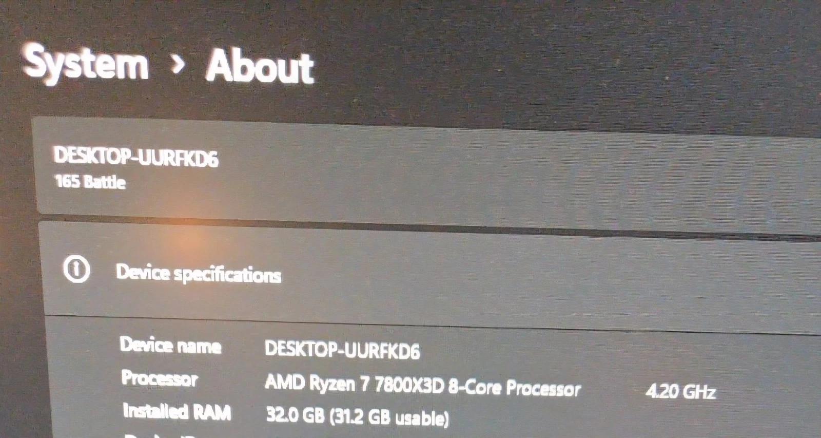 EK 165 Battle Gaming PC | Ryzen 7 7800X3D | 32GB RAM | Radeon Pro W6800