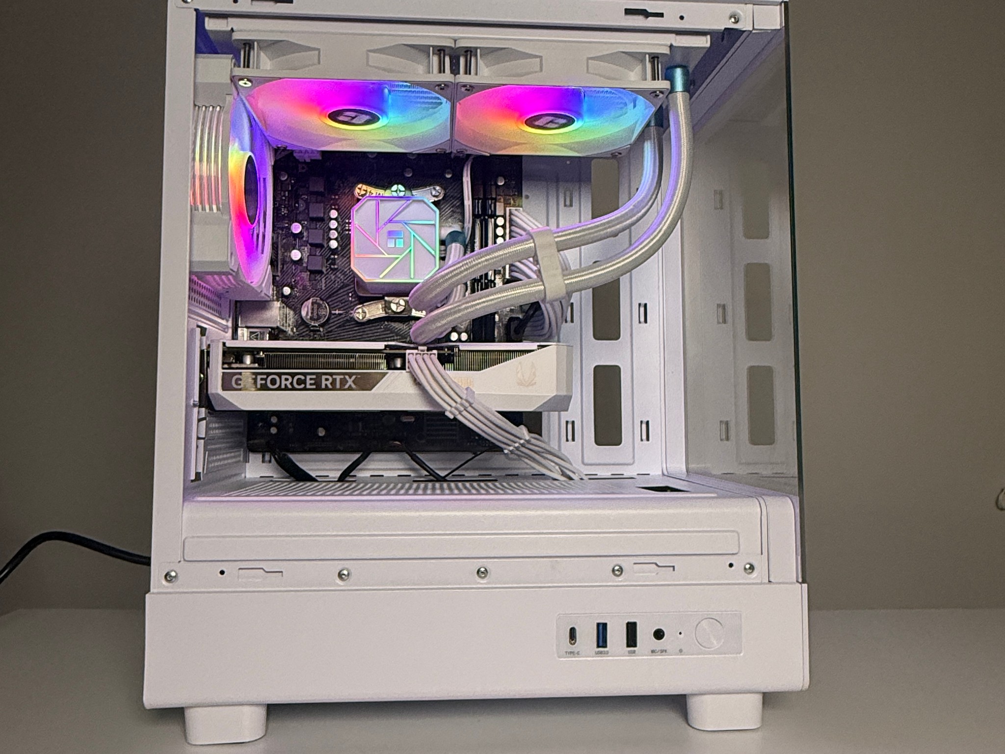 1440p High FPS White Gaming Computer🔹Rtx 3070🔹 WiFi AMD Bluetooth| 240mm Liquid Cooler AIO