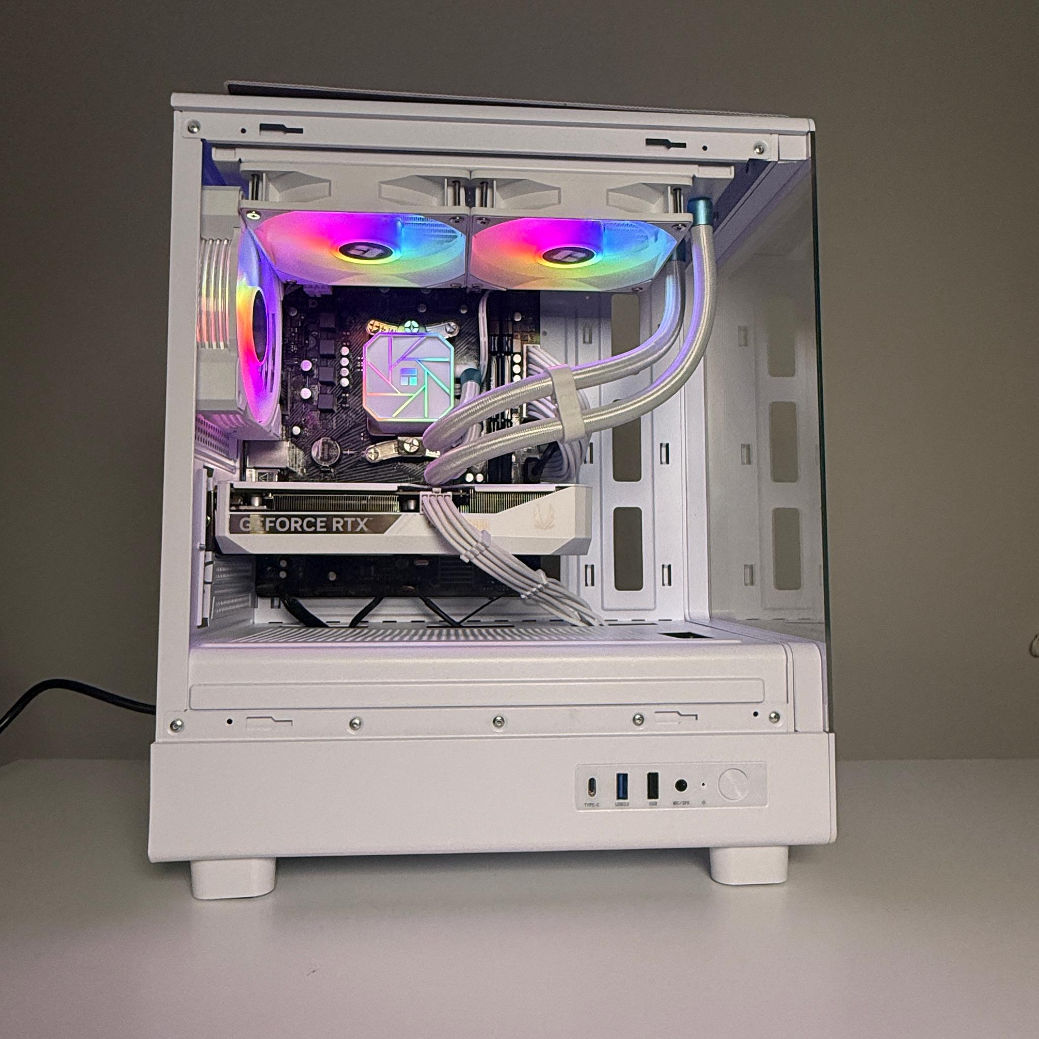 1440p High FPS White Gaming Computer🔹Rtx 3070🔹 WiFi AMD Bluetooth| 240mm Liquid Cooler AIO