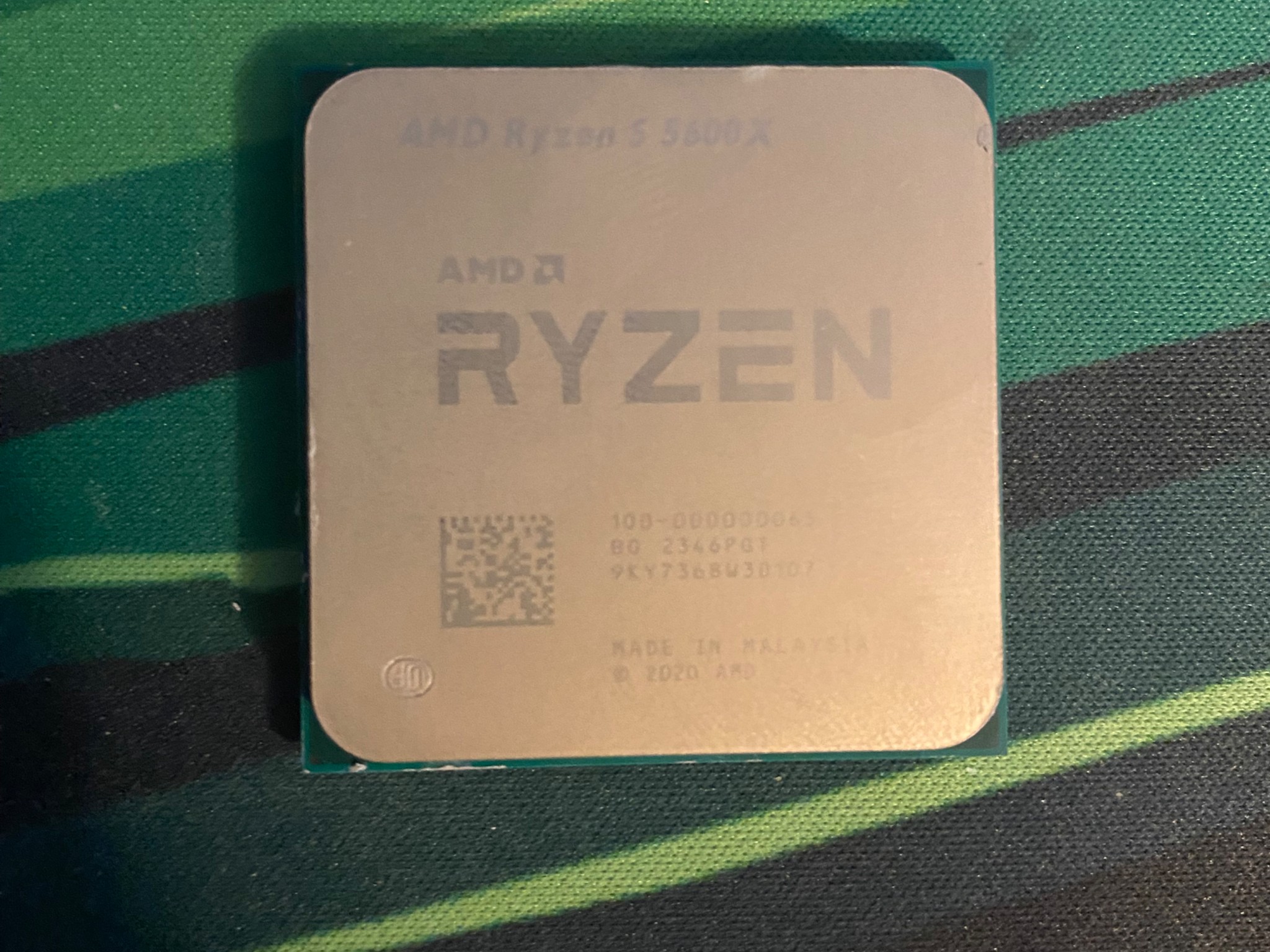 Ryzen 5 5600x CPU with cooler