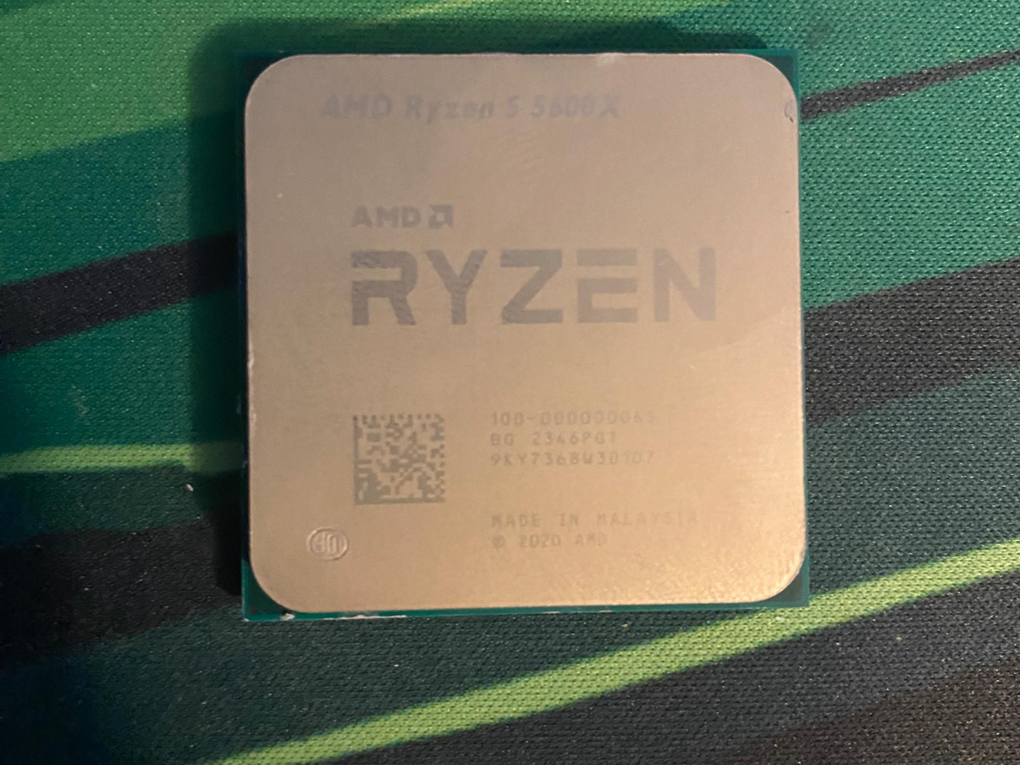 Ryzen 5 5600x CPU with cooler