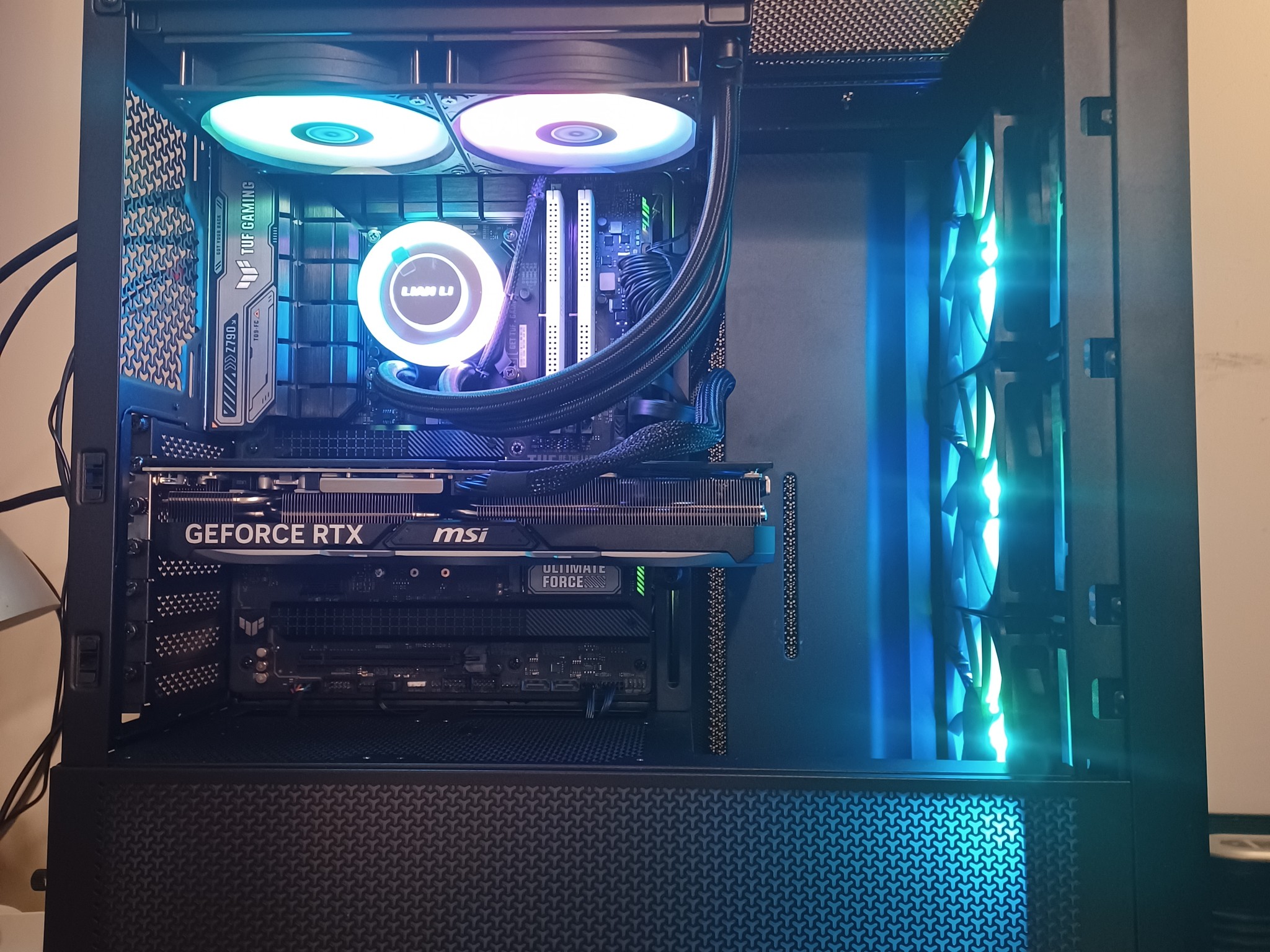 RTX 4070 Ti + Core i7-14700K + 32GB DDR5 | 1440p Gaming Mid-Tower (1 of 2)