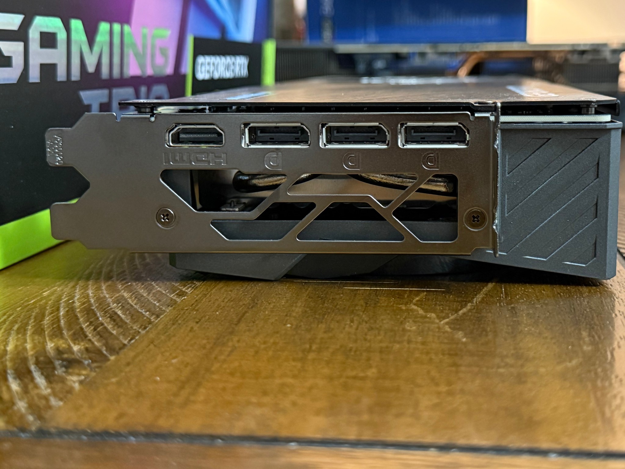 MSI GeForce RTX 5070 12G GAMING TRIO OC
