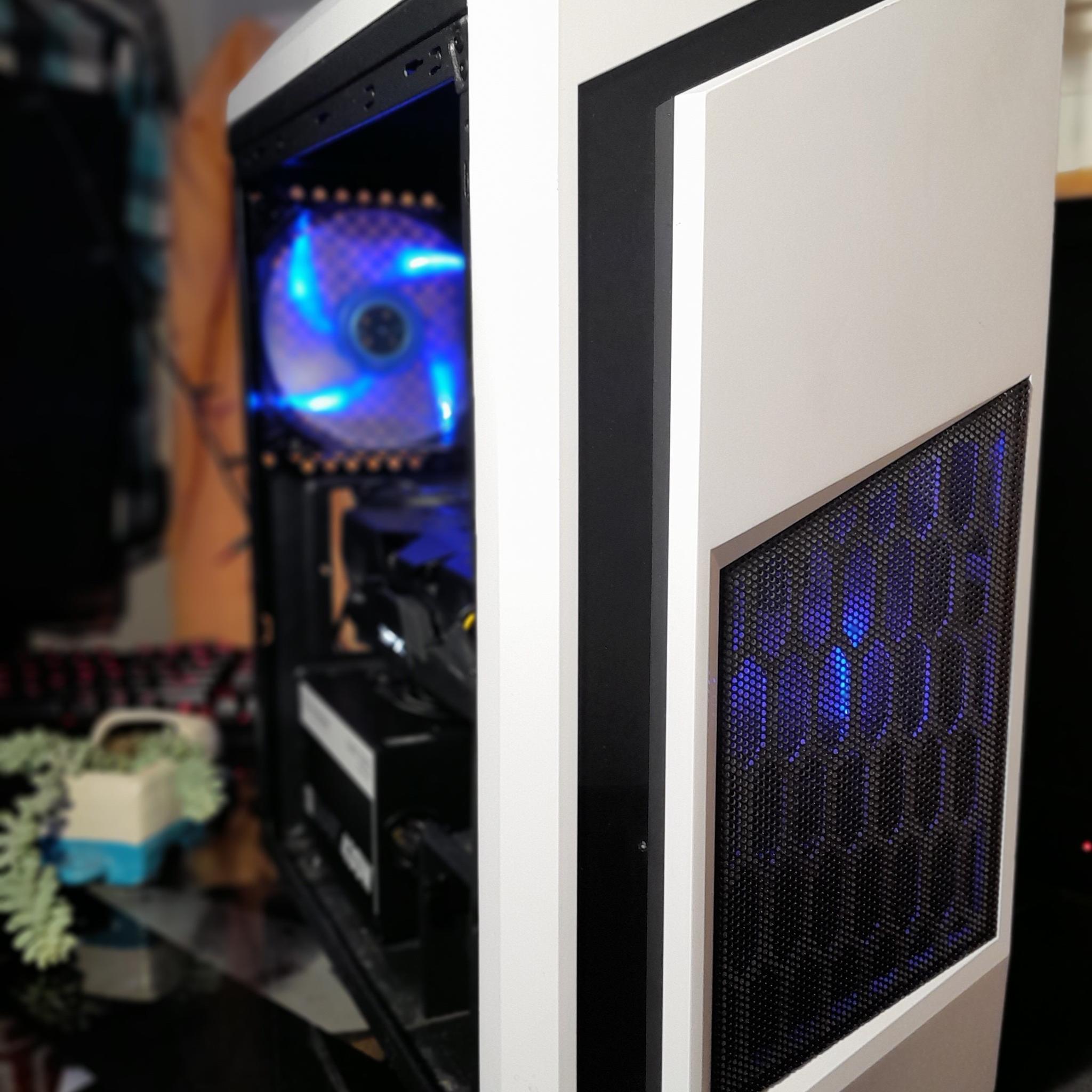 AAA gaming pc! i7-4790k with RX 5600XT and 222 gb SSD. BONUS 60HZ TV! Fortnite, MW3 2023 ready!