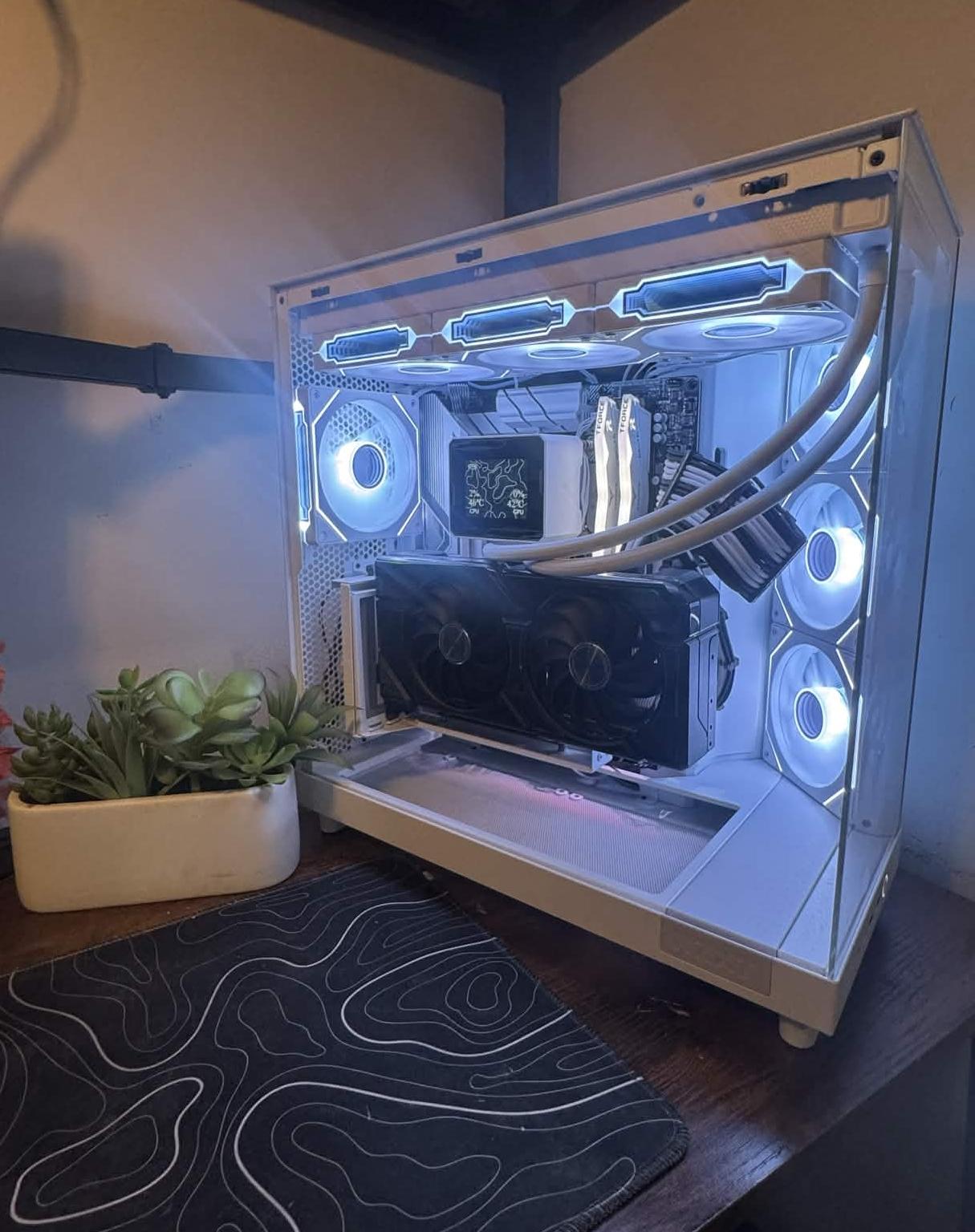 White/Black "Tuxedo" High End PC - i7 13700KF | RTX 4070 | 32GB DDR5