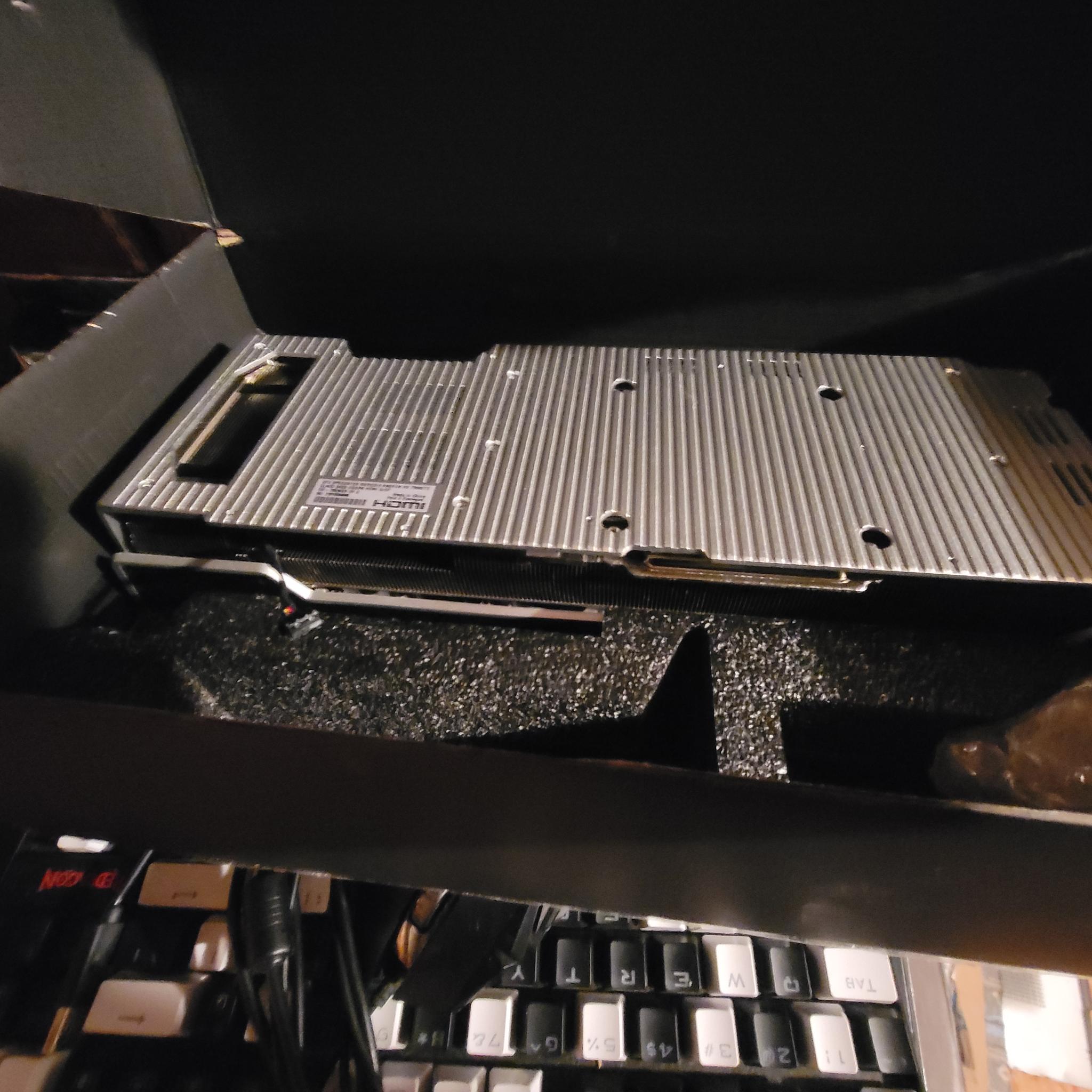 Watercooled Xfx 7900xtx with air cooler