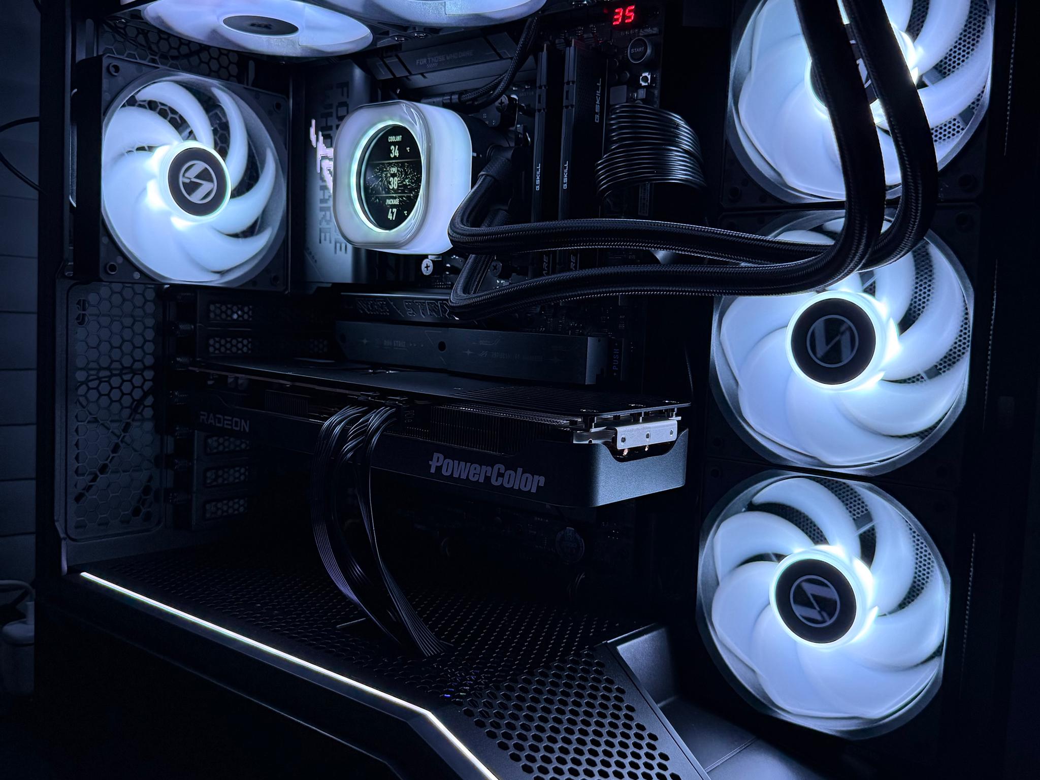 Gaming PC — Ryzen 7 9800X3D / RX 9070 1GB