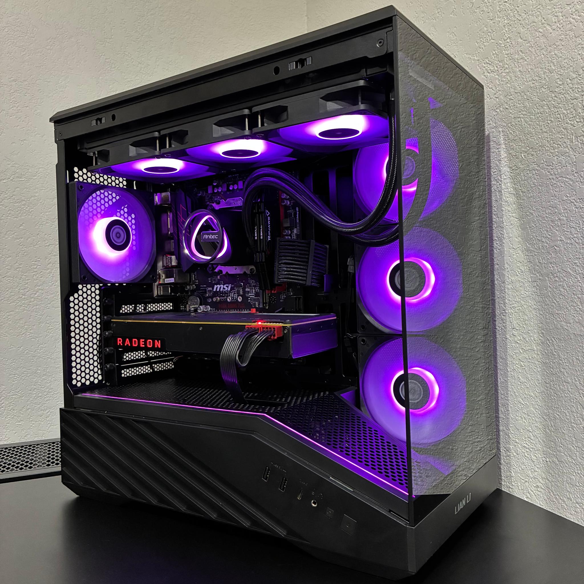 AMD Gaming PC w/ Radeon RX Vega 64 8GB / Ryzen 5 1600X / 16GB DDR4