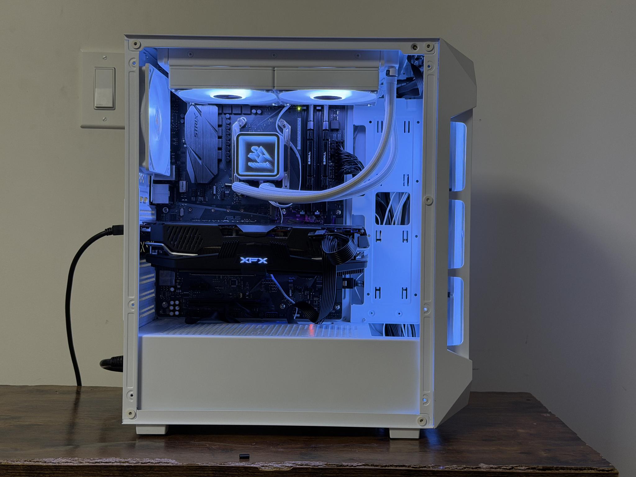 ⚪️  Custom Ryzen 7 Gaming PC ⚪️ RX 5700 XT, 16gb RAM, 500gb SSD