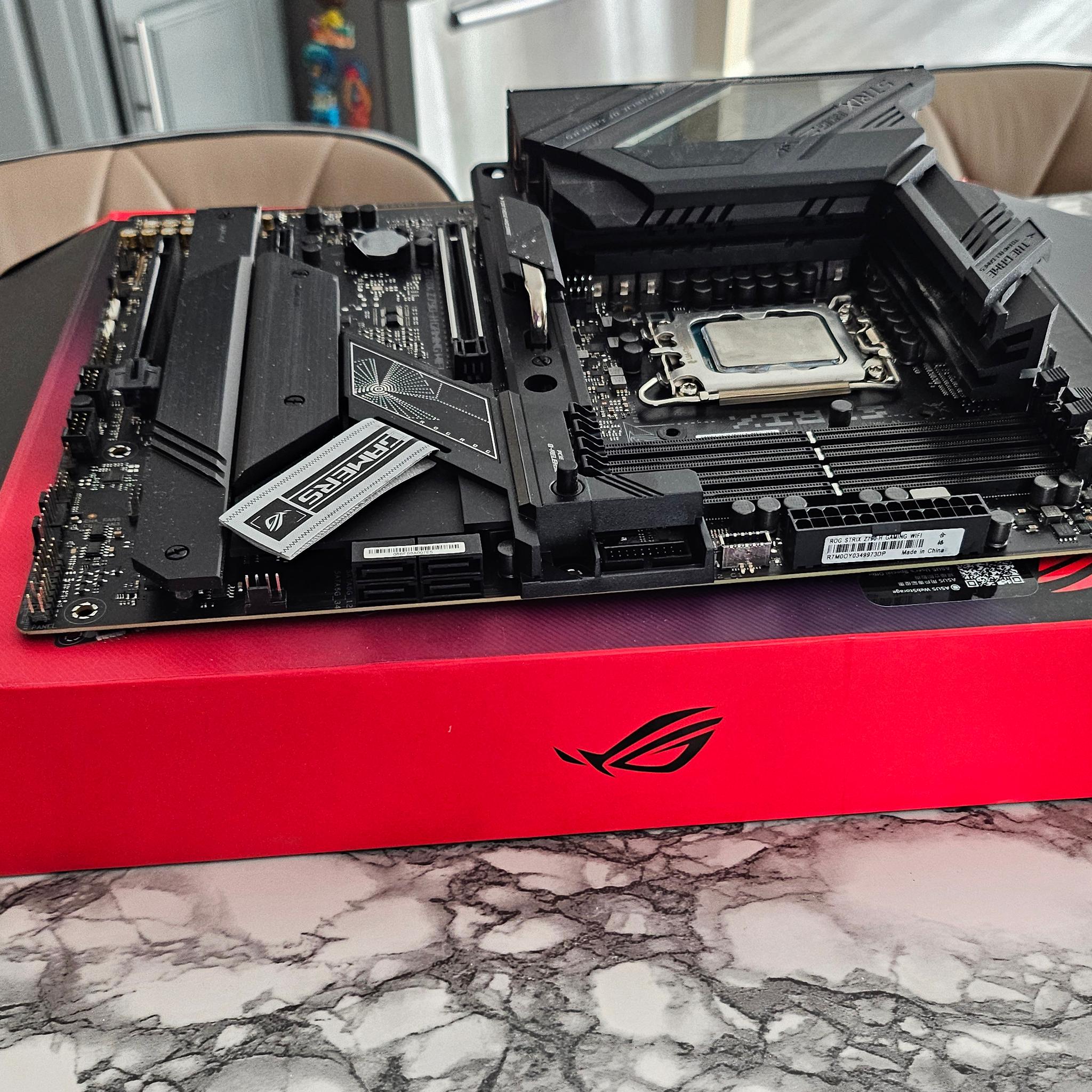 Intel 13600K & ROG STRIX Z790 H Gaming Wifi Motherboard