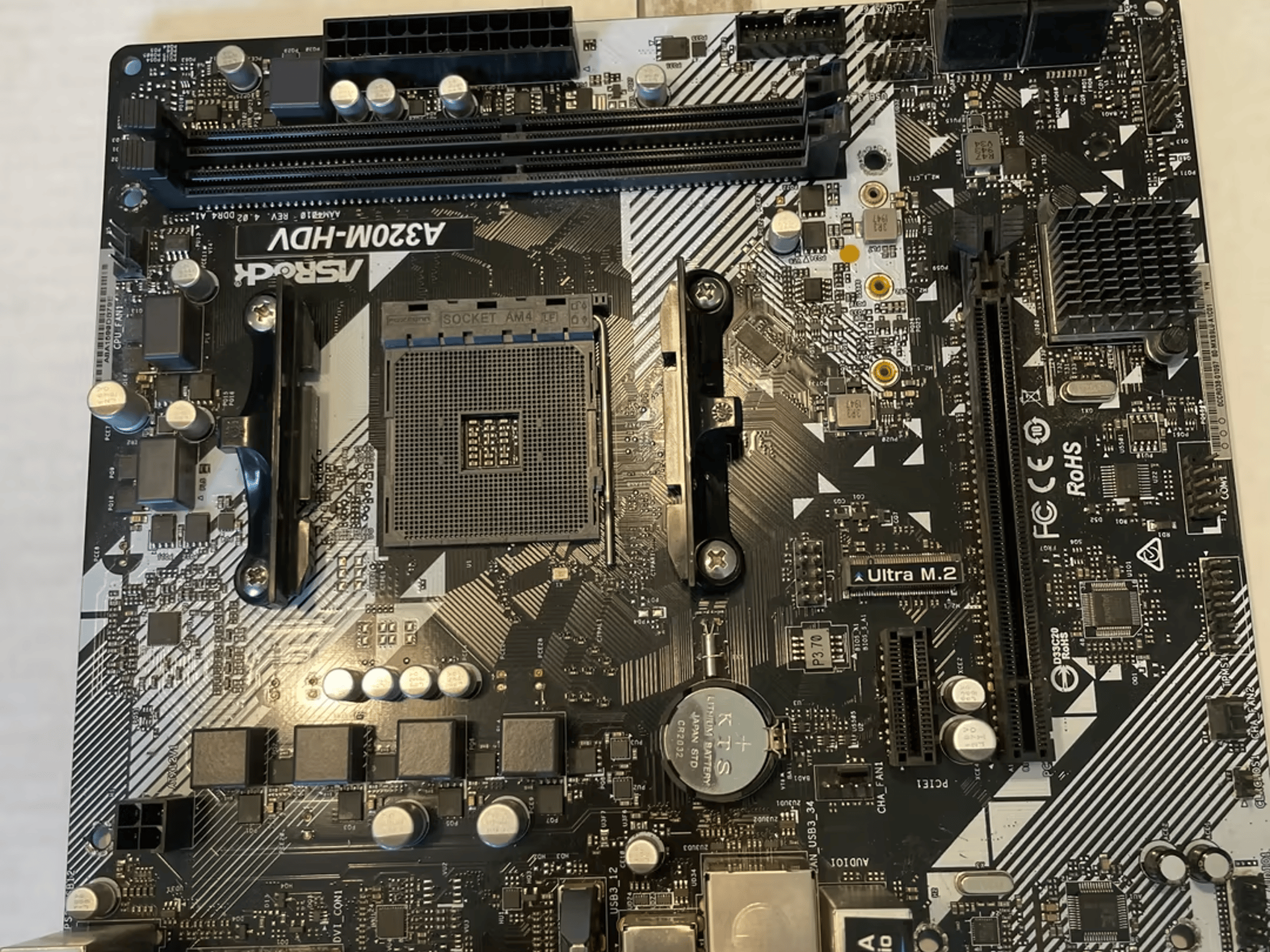 ASRock A320M-HDV Motherboard + IO Shield