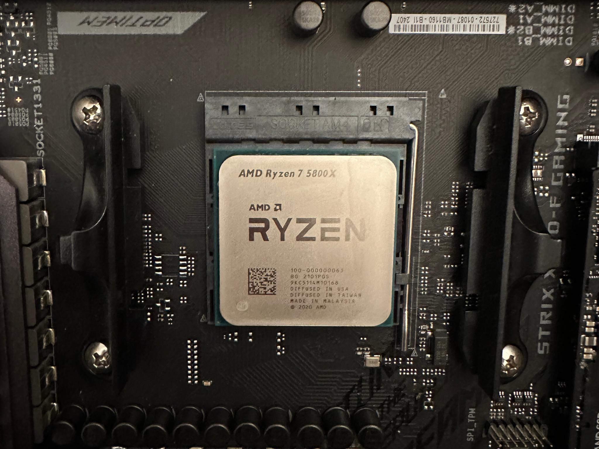 (BUNDLE) ROG Strix X570 Gaming / Ryzen 7 5800X + 32GB 3600MHz + Samsung 970 EVO