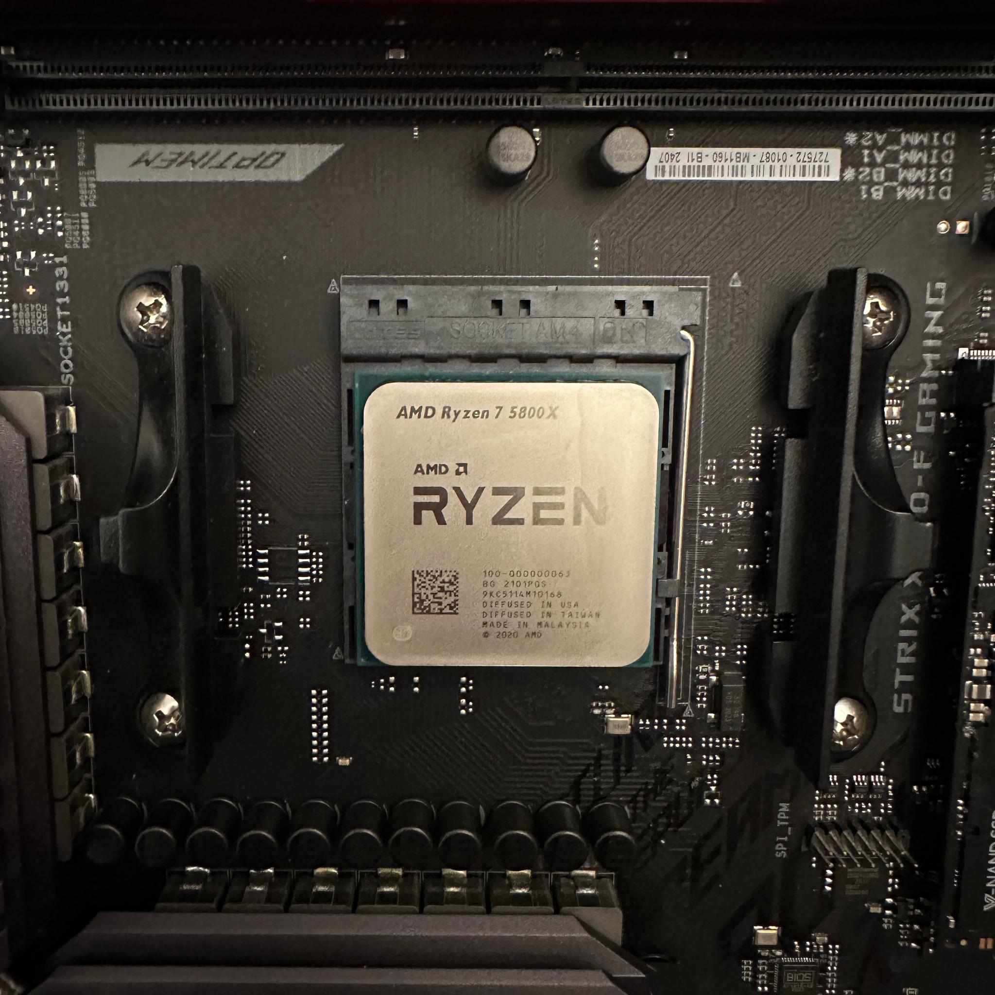 (BUNDLE) ROG Strix X570 Gaming / Ryzen 7 5800X + 32GB 3600MHz + Samsung 970 EVO