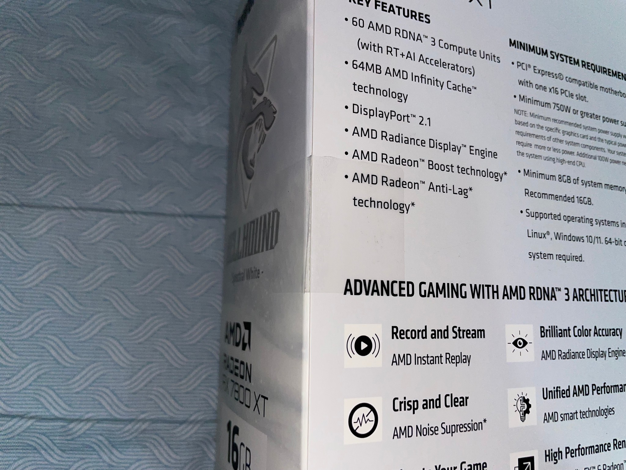PowerColor Hellhound Spectral White RX 7800 XT