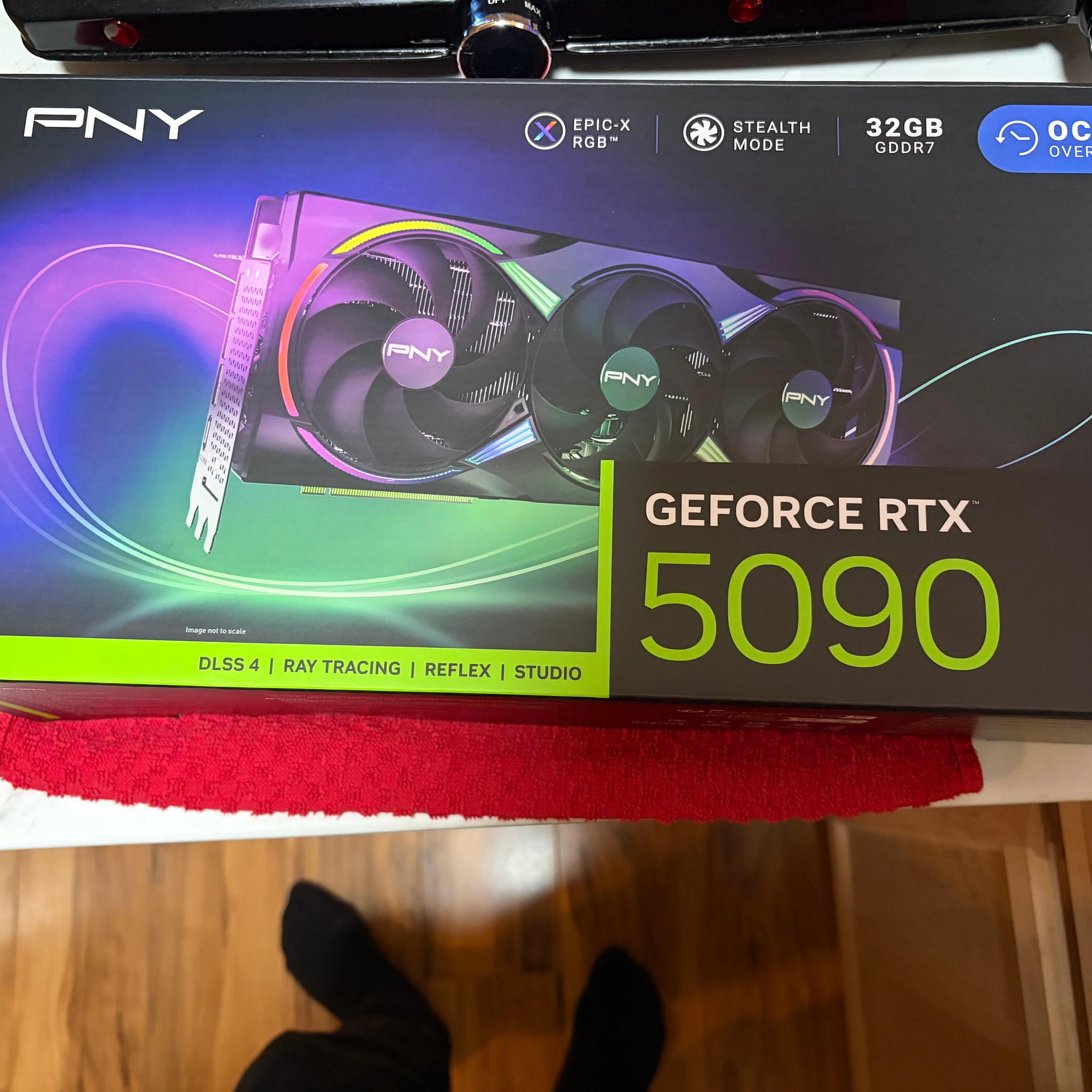 PNY GeForce RTX 5090 ARGB EPIC-X RGB Overclocked Triple Fan
