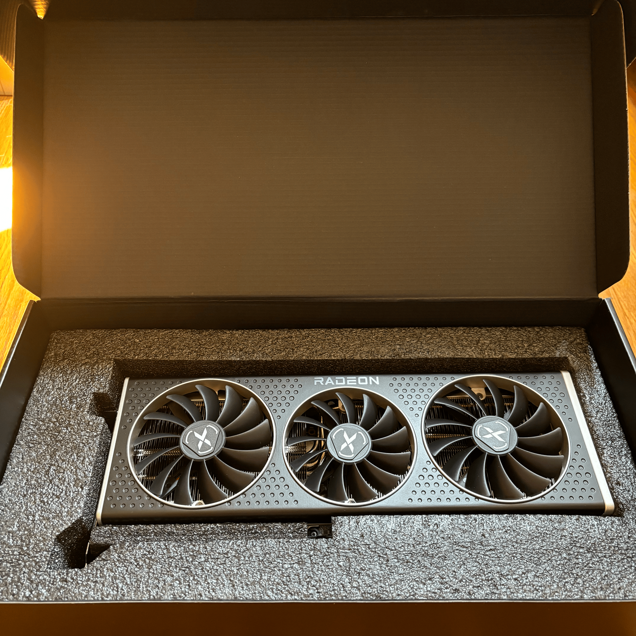XFX Merc 319 AMD Radeon RX 6800XT