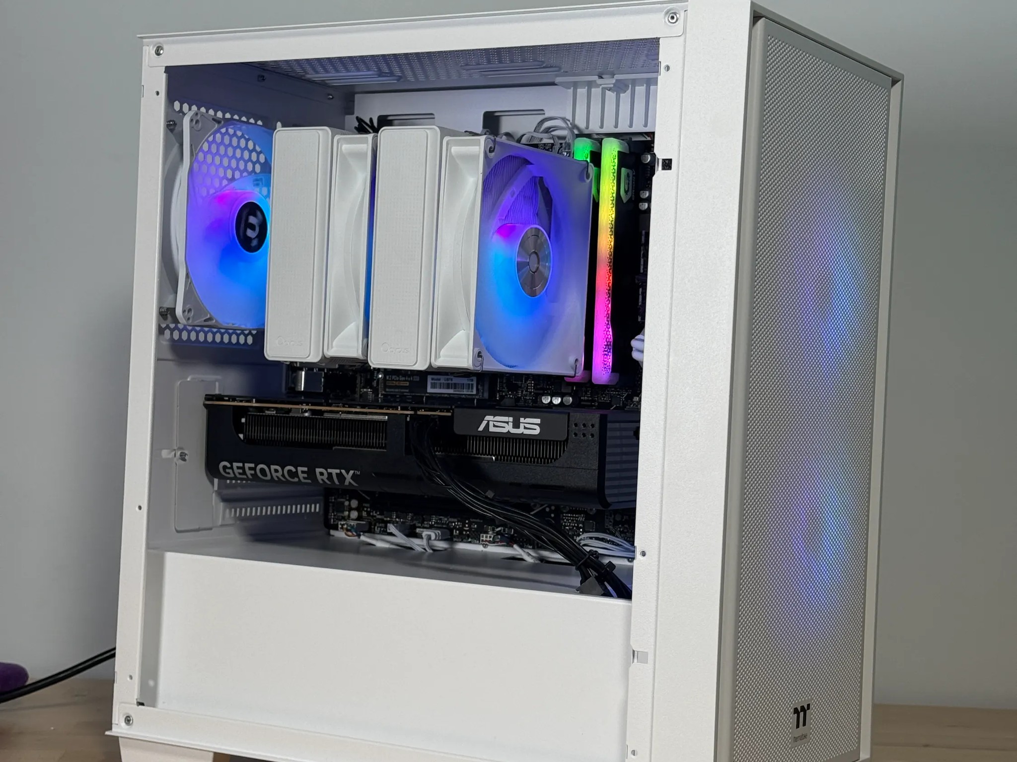 RTX 5060 Ryzen 7600x 32GB RAM Gaming PC