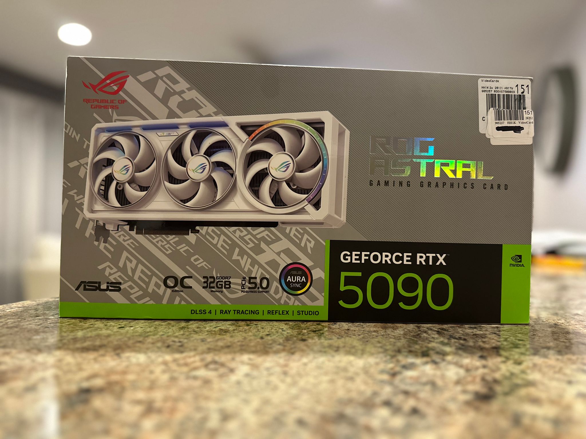 ASUS ROG Astral RTX 5090 OC Edition