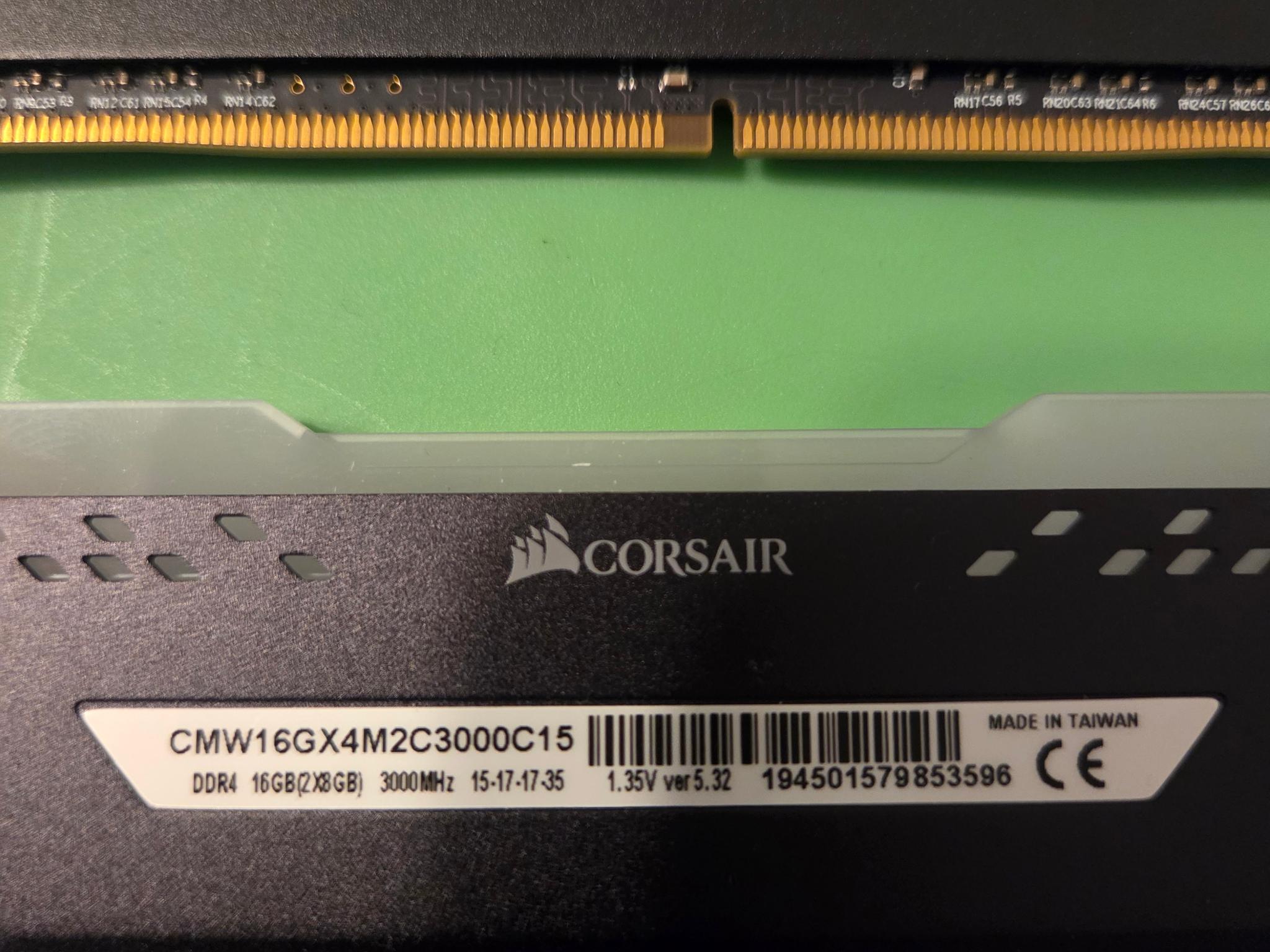 Corsair vengeance RGB PRO 16gb kit 3000mhz cl 15