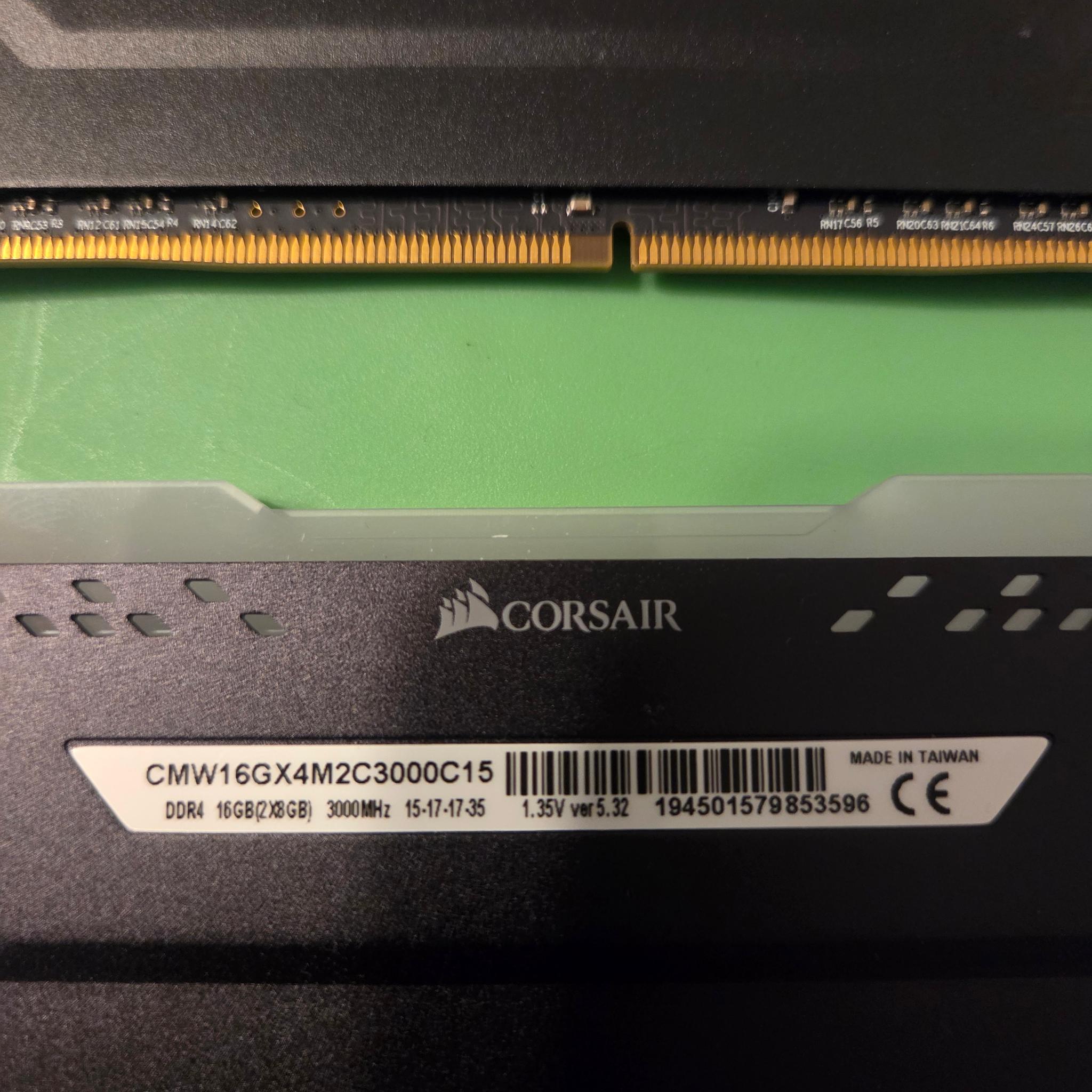 Corsair vengeance RGB PRO 16gb kit 3000mhz cl 15