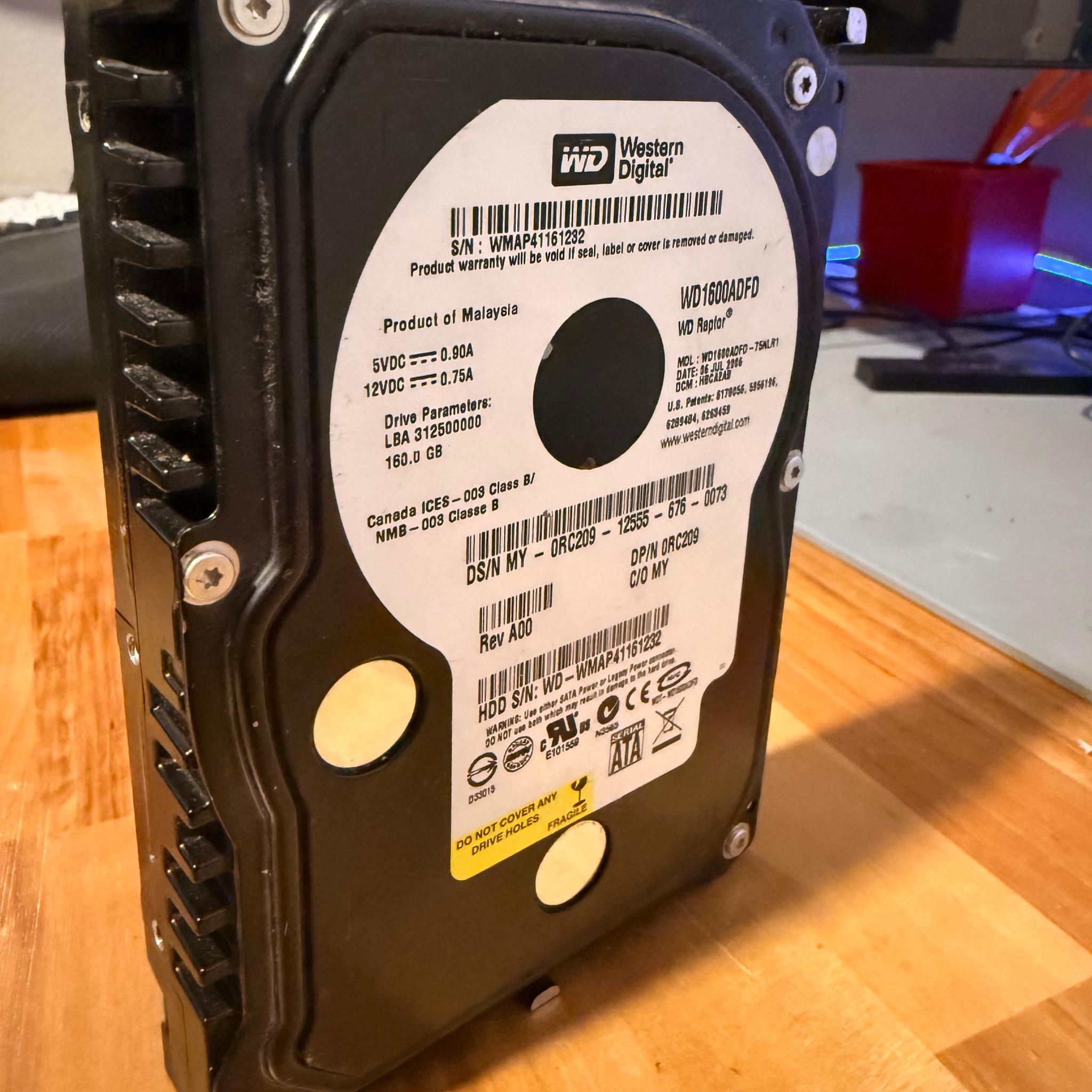 Western Digital Raptor 10,000 RPM HDD Retro/Classic mechanical hard drive WD1600ADFF